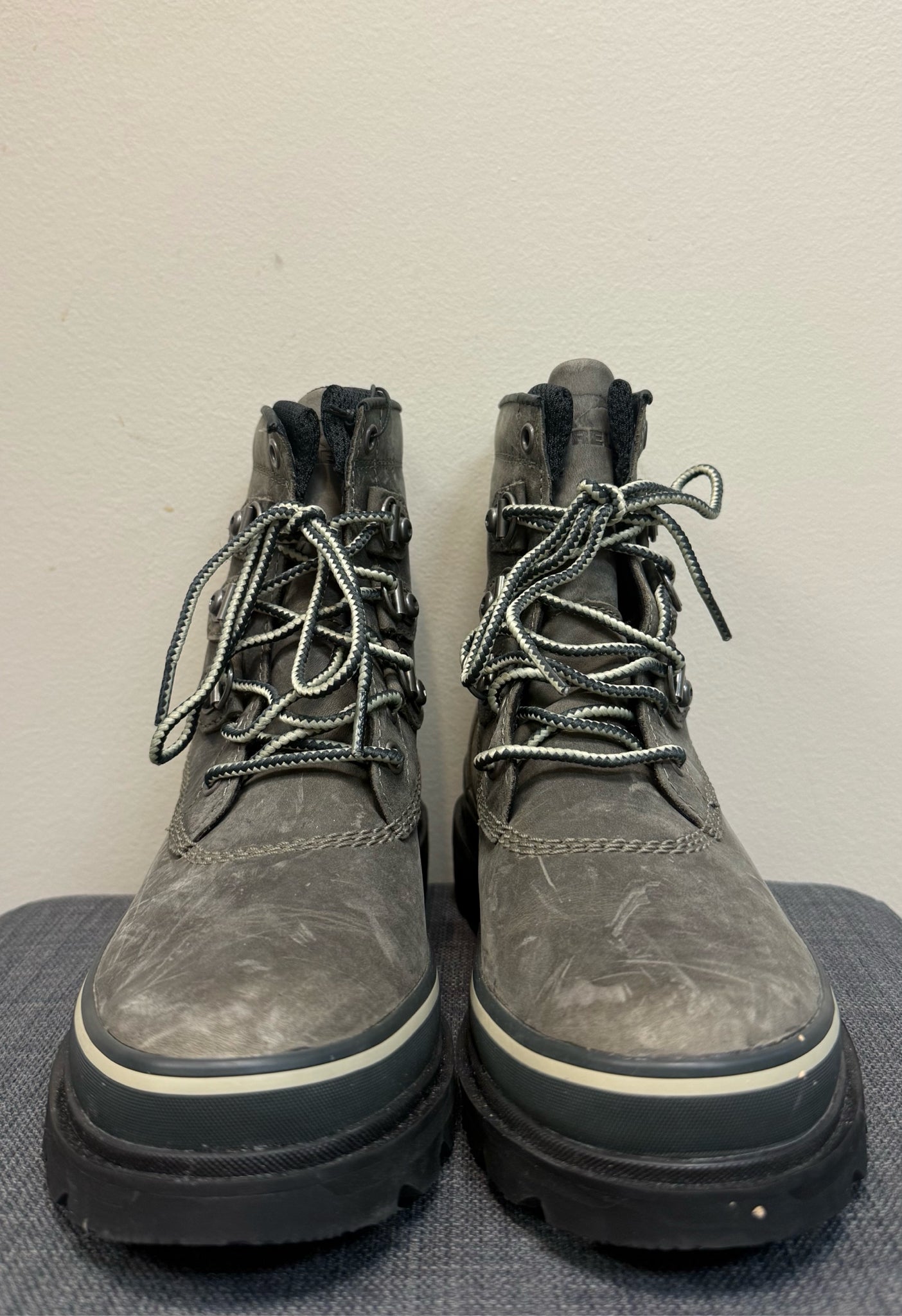 8 SOREL Gray Boots