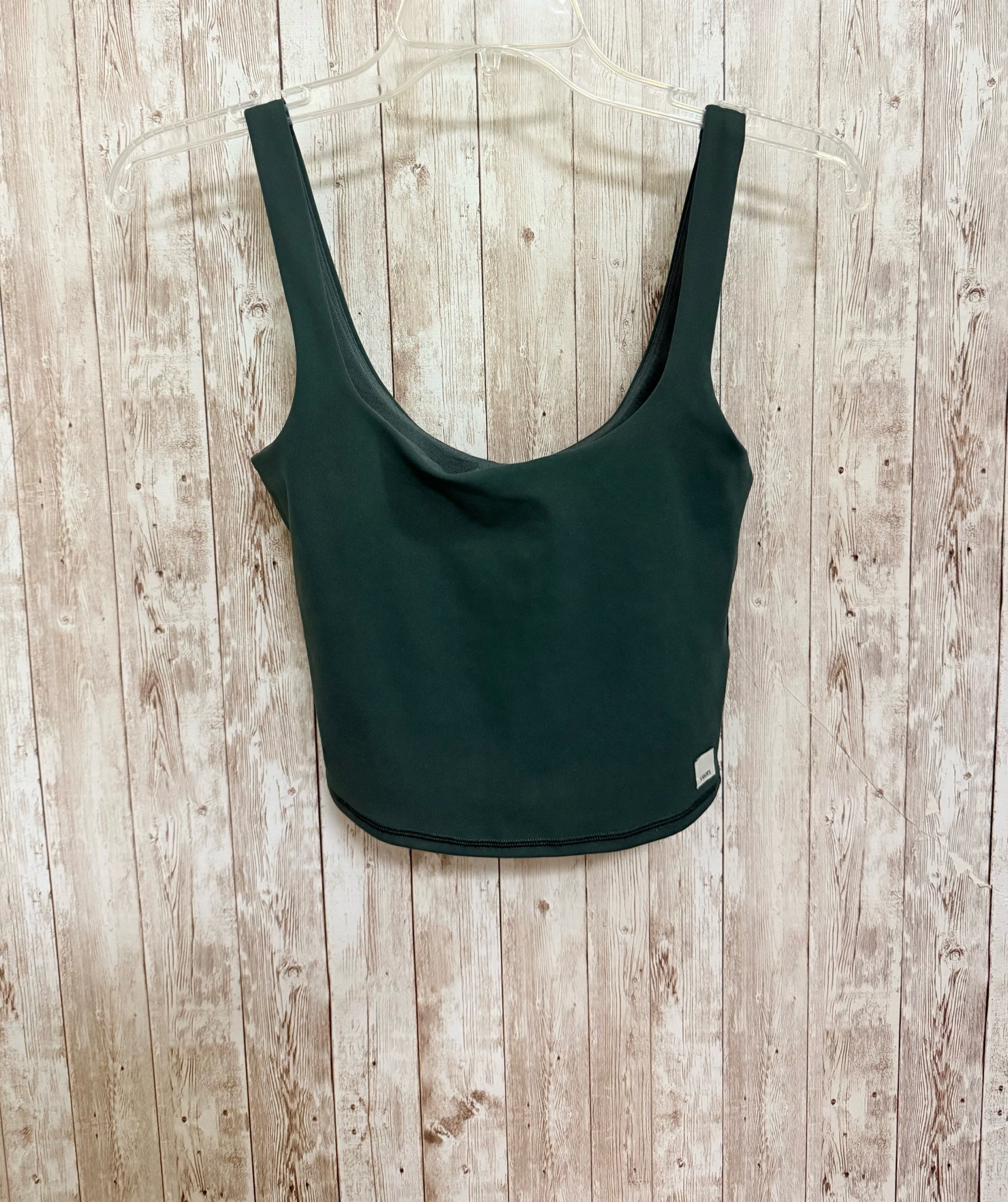 VUORI Green Fitness top