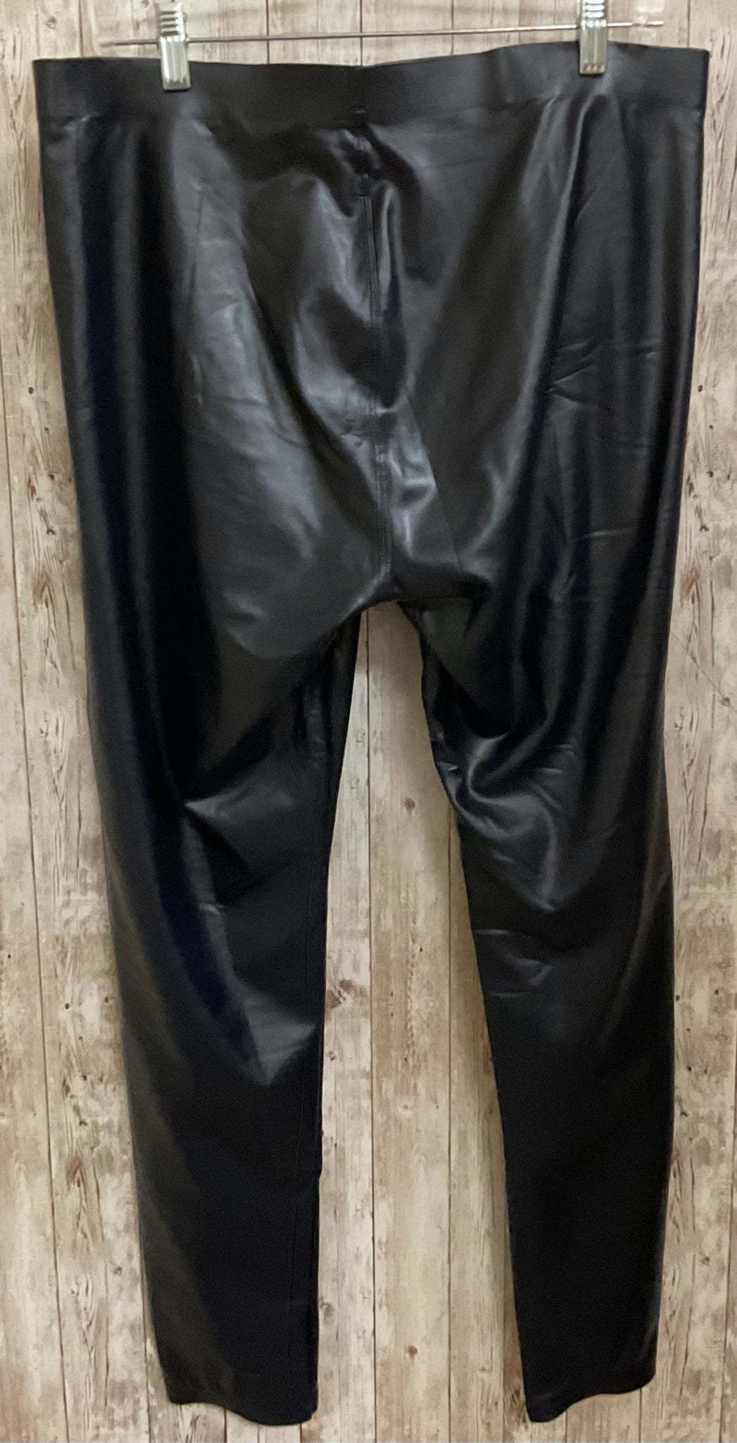 Size XL HUE Navy Pants