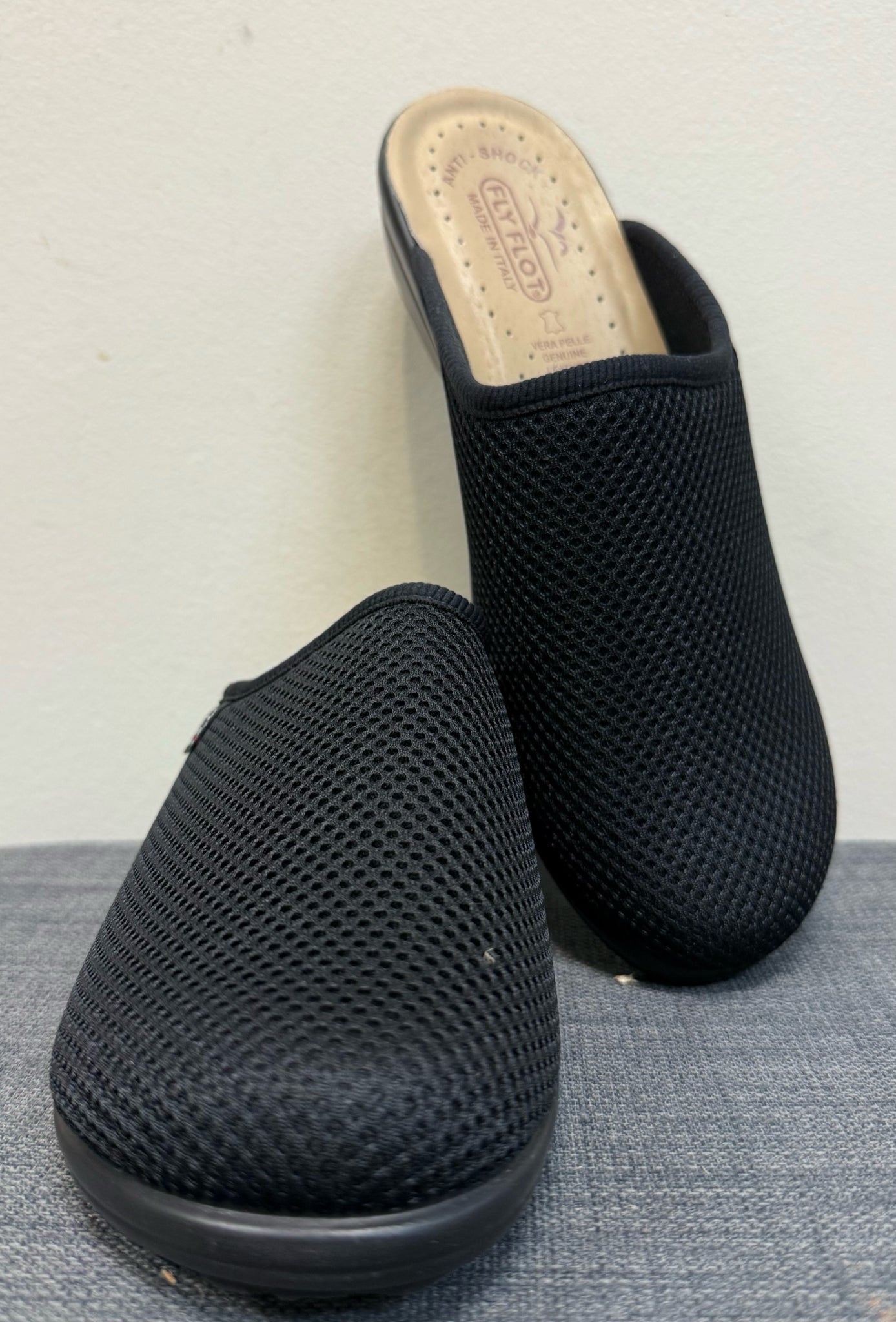 8 FLY FLOT Black SHOES