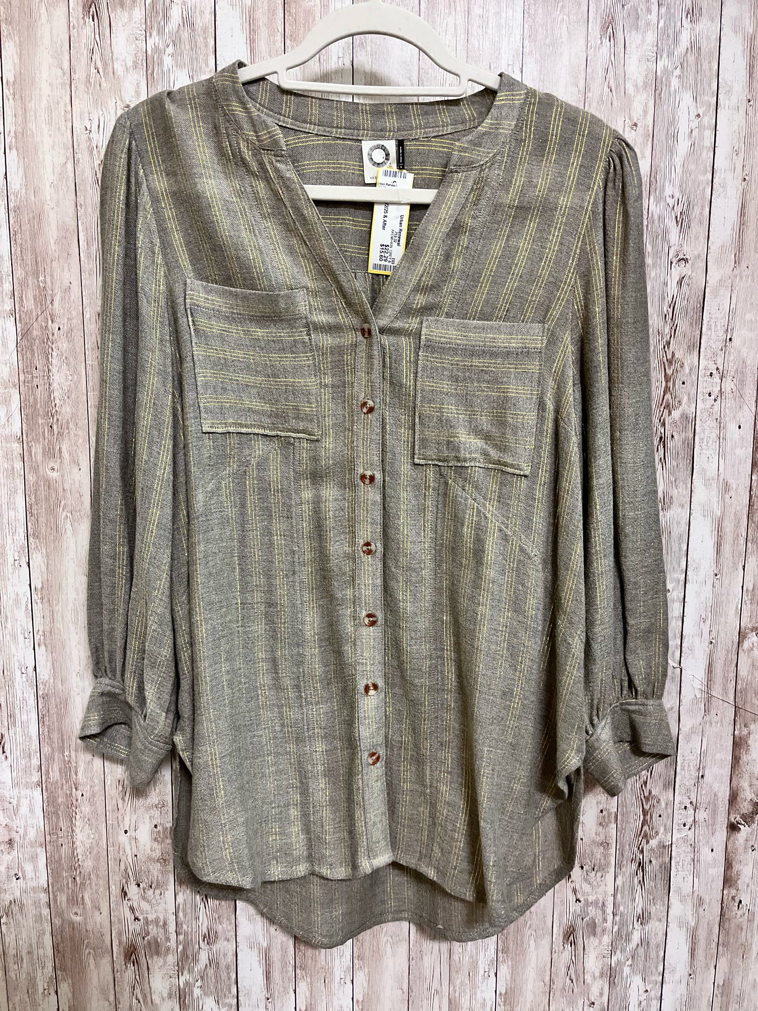 Size M AKEMI+KIN GREY & GOLD Top