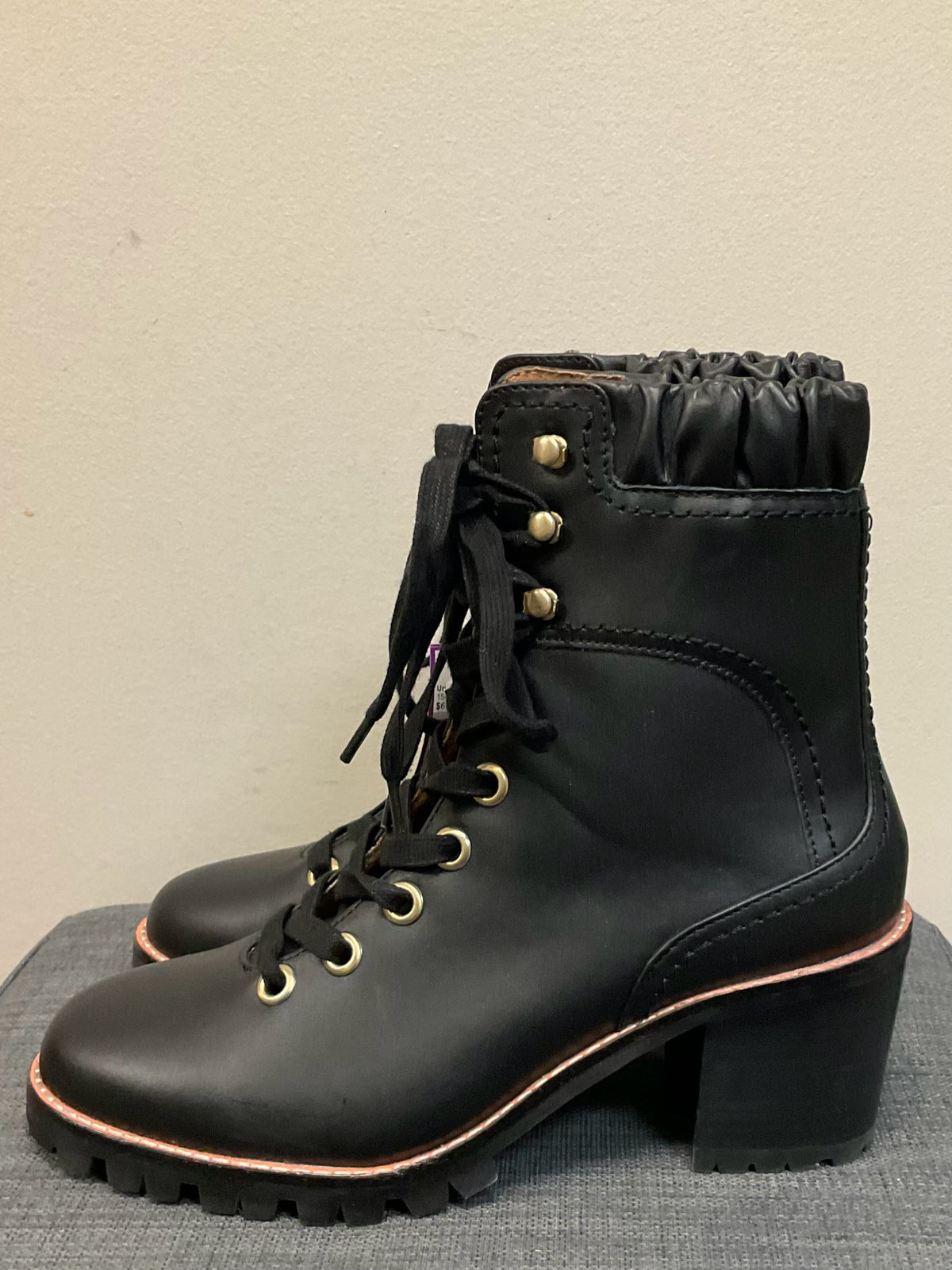 7 JACK ROGERS Black Boots