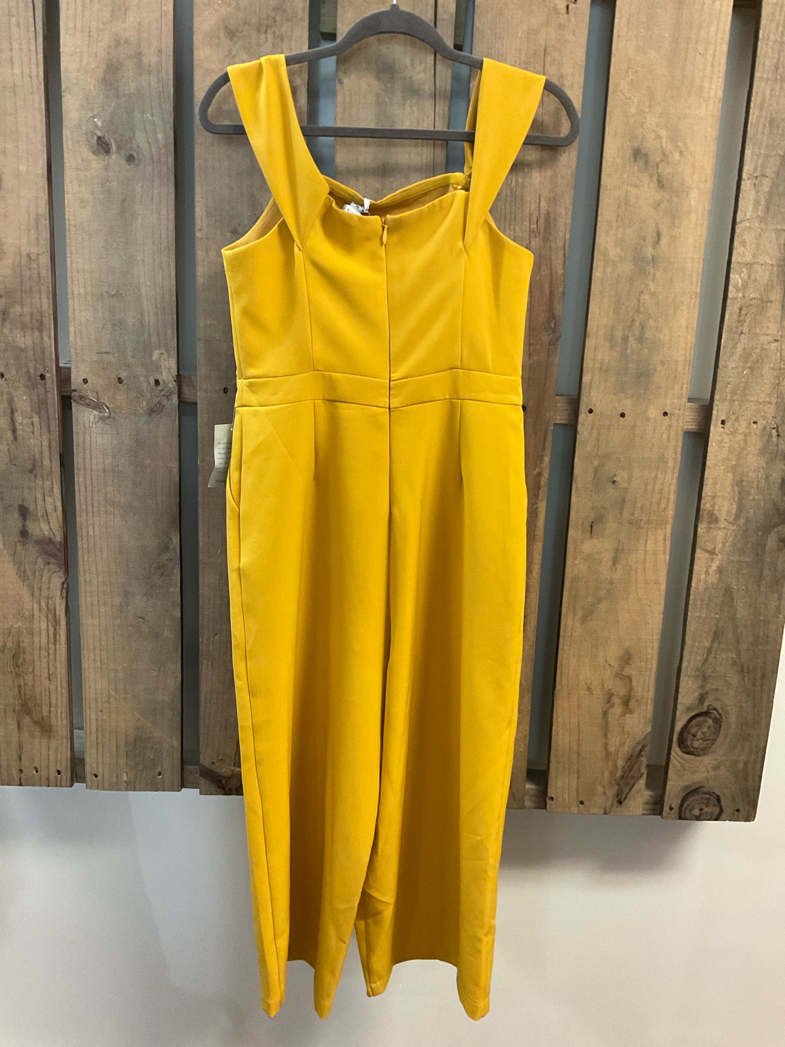 Gold ADELYN RAE Size M Jumper