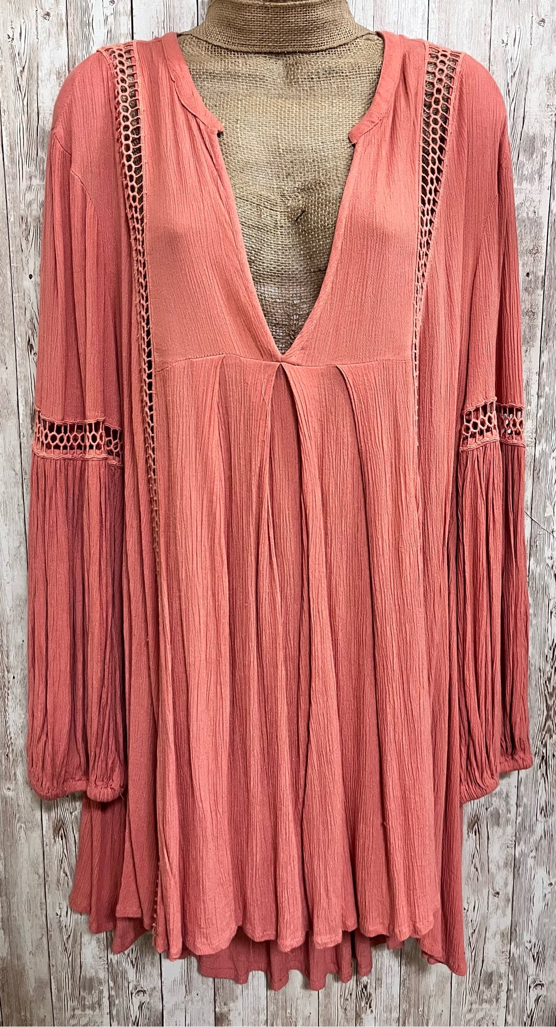 FREE PEOPLE Size L Coral Top