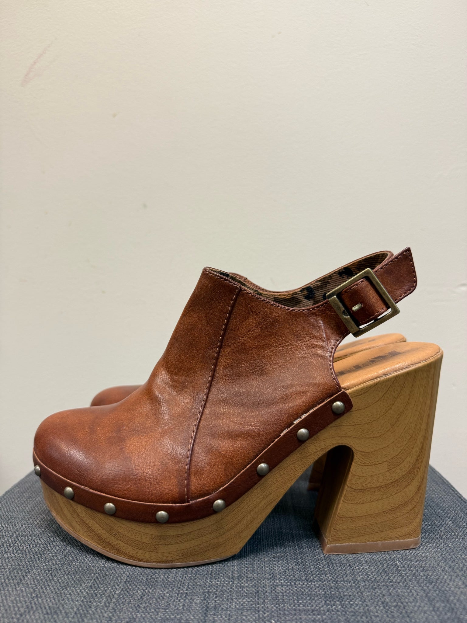KORKS 9 Brown SHOES