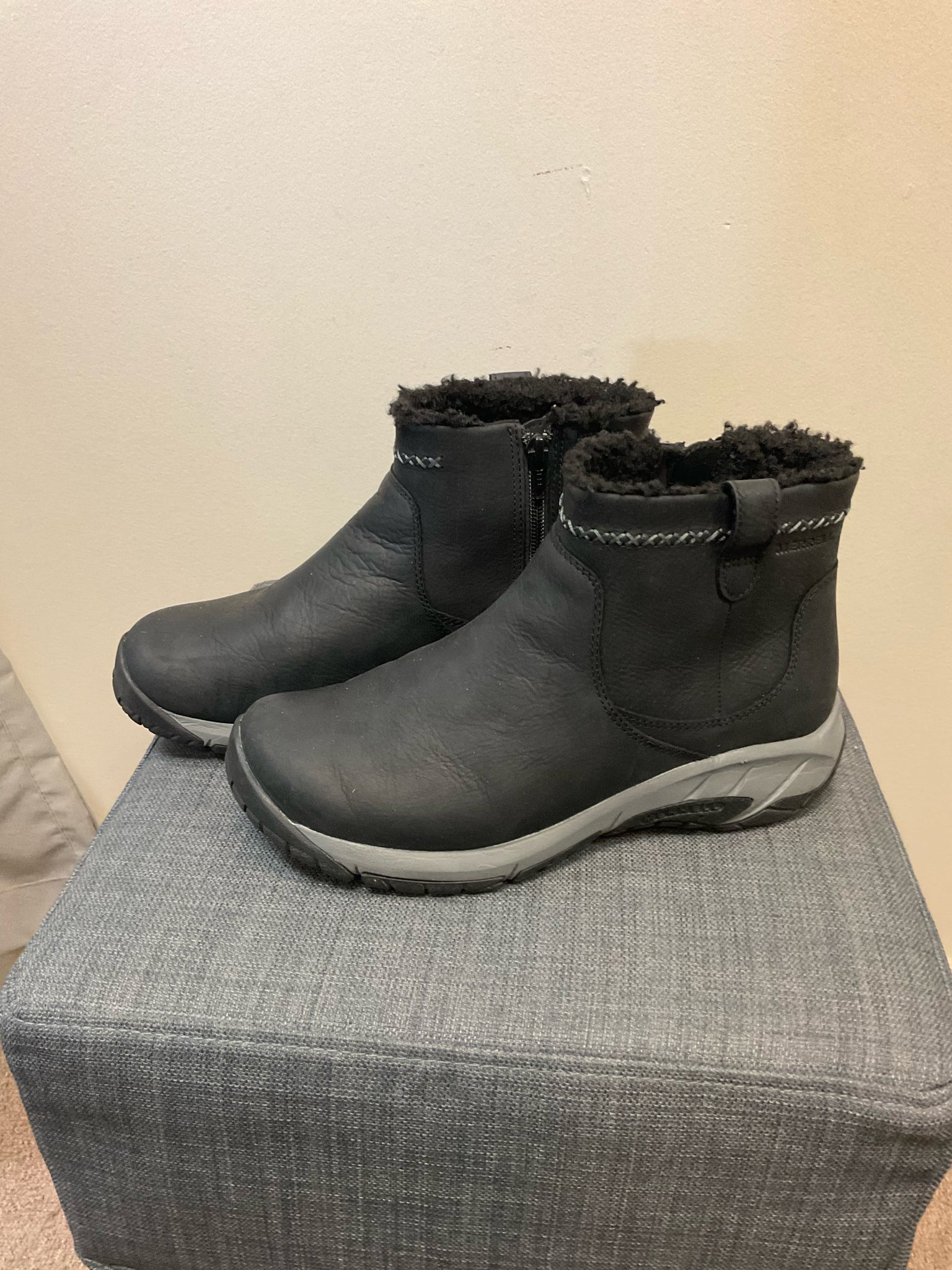 MERRELL 8 Black Boots