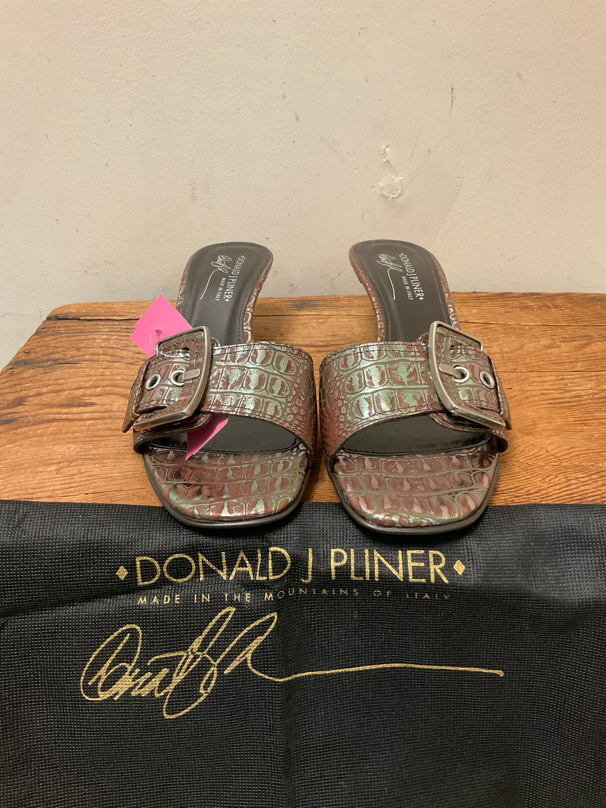 9 DONALD J PLINER COPPER SHOES