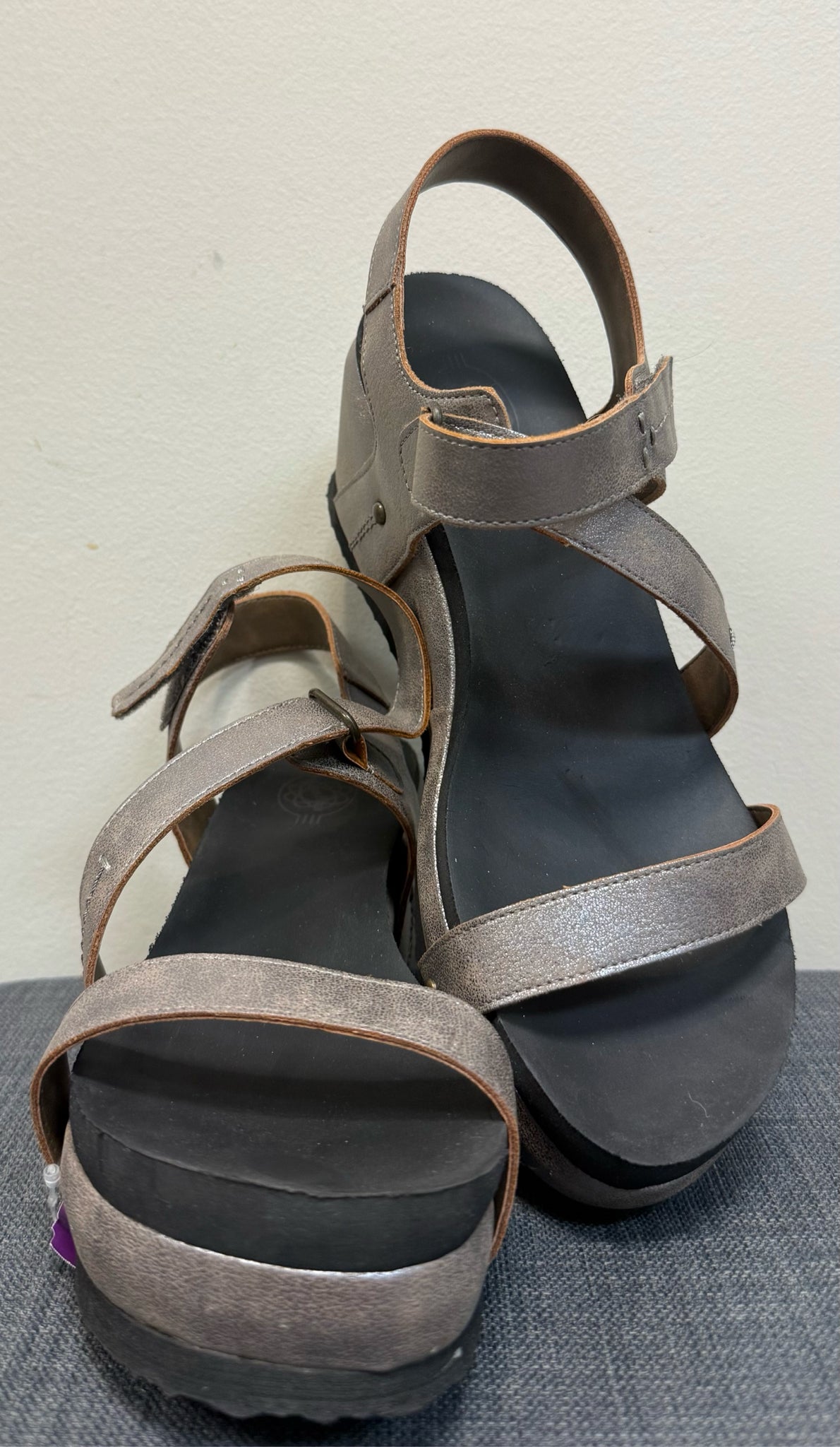 10 HOKUS POKUS Silver Sandals