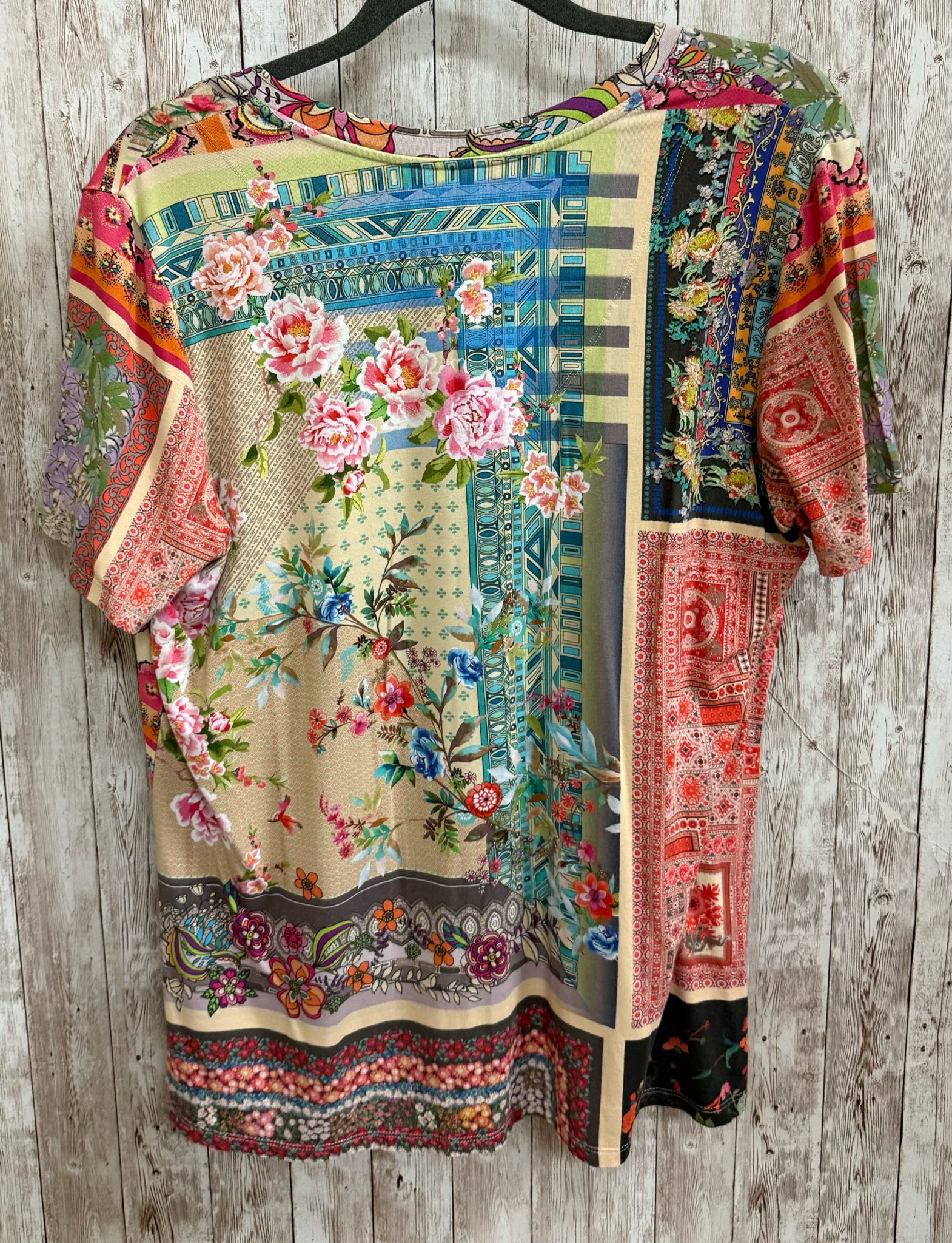 Size L JOHNNY WAS MULTI COLOR FLORAL PRINT Top