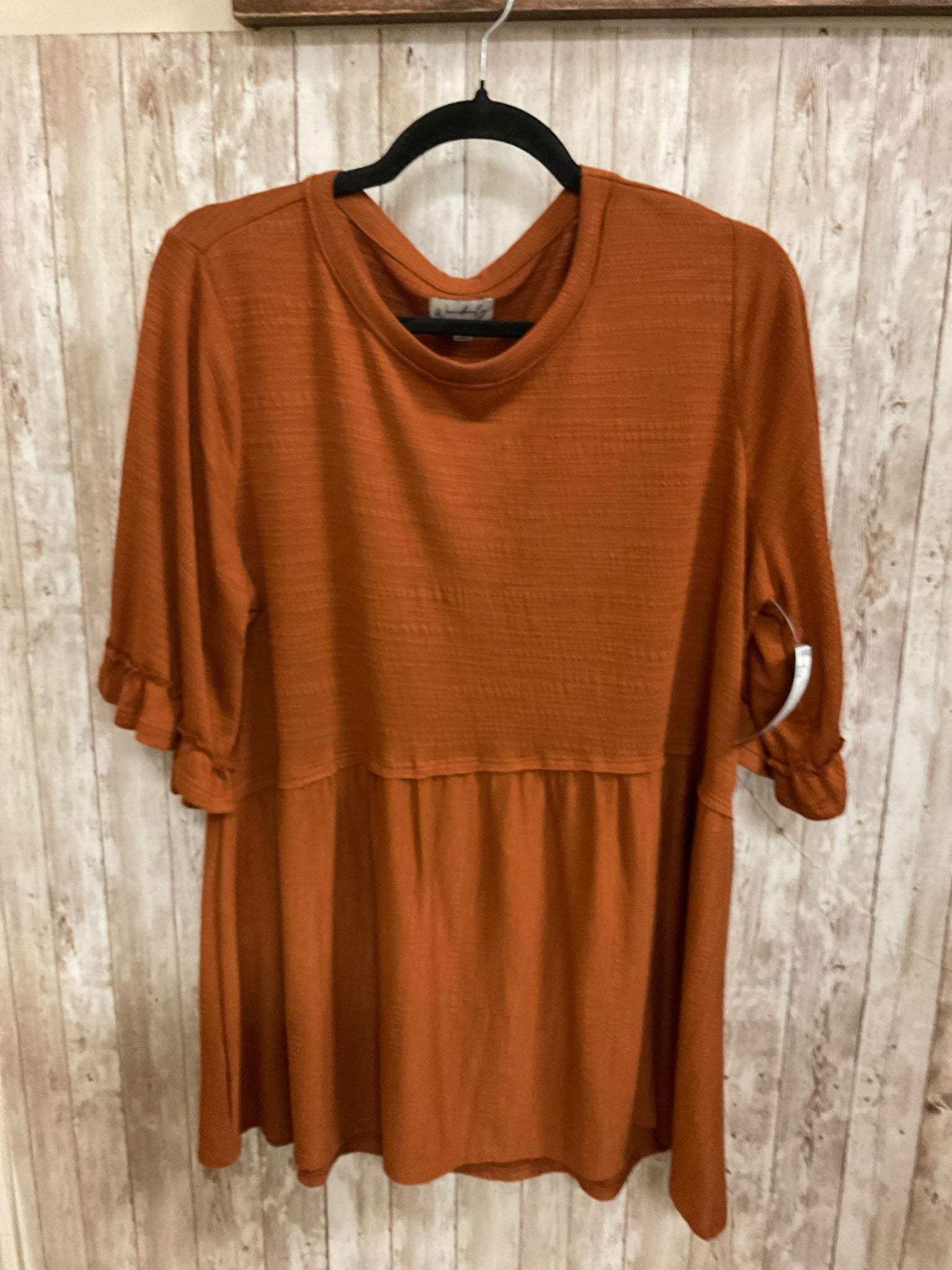 Size L WONDERLY RUST Top