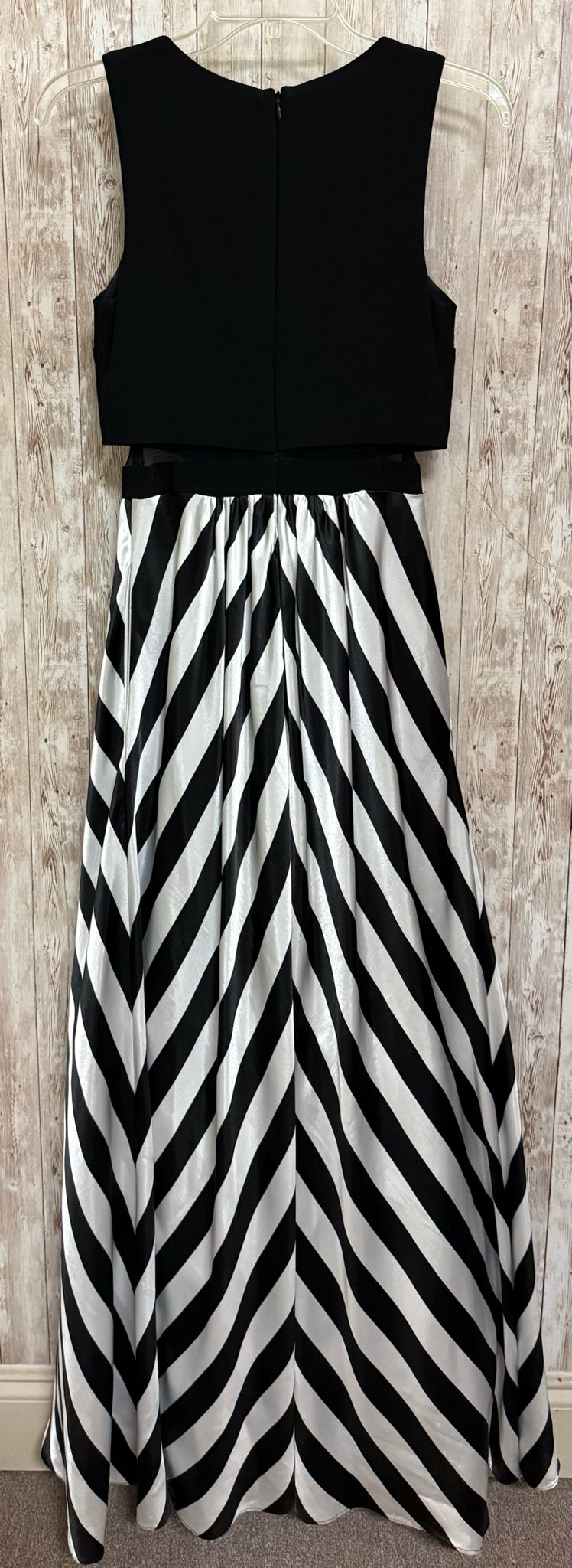BETSY&ADAM Size 2 BLACK AND WHITE STRIPE Dress