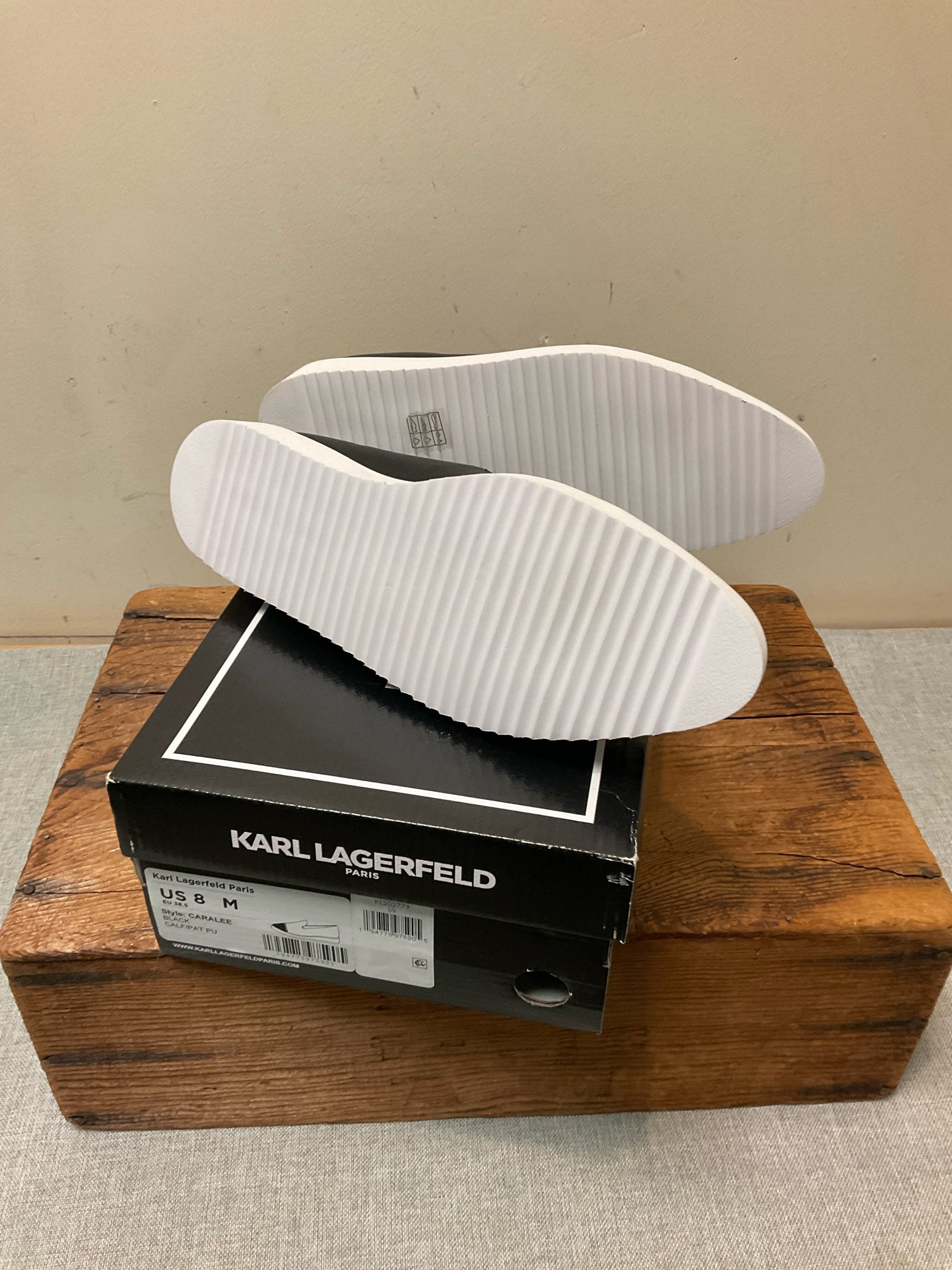 8 KARL LAGERFELD Black SHOES