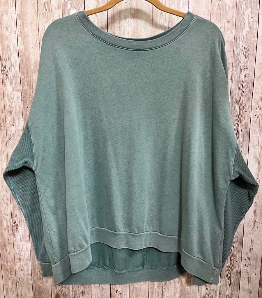 Green T PARTY Size XL Top