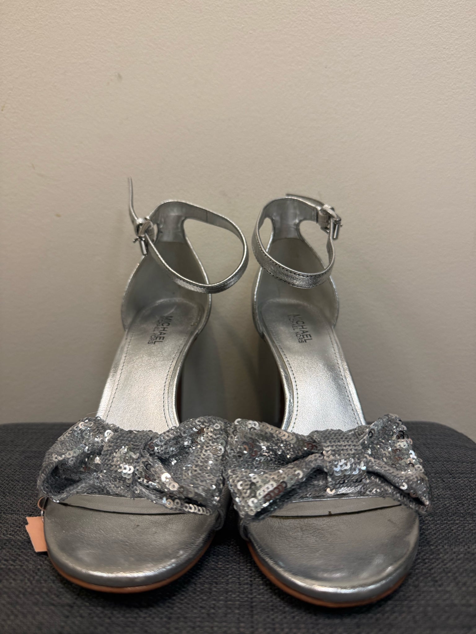 MICHAEL KORS 6.5 Silver Sandals