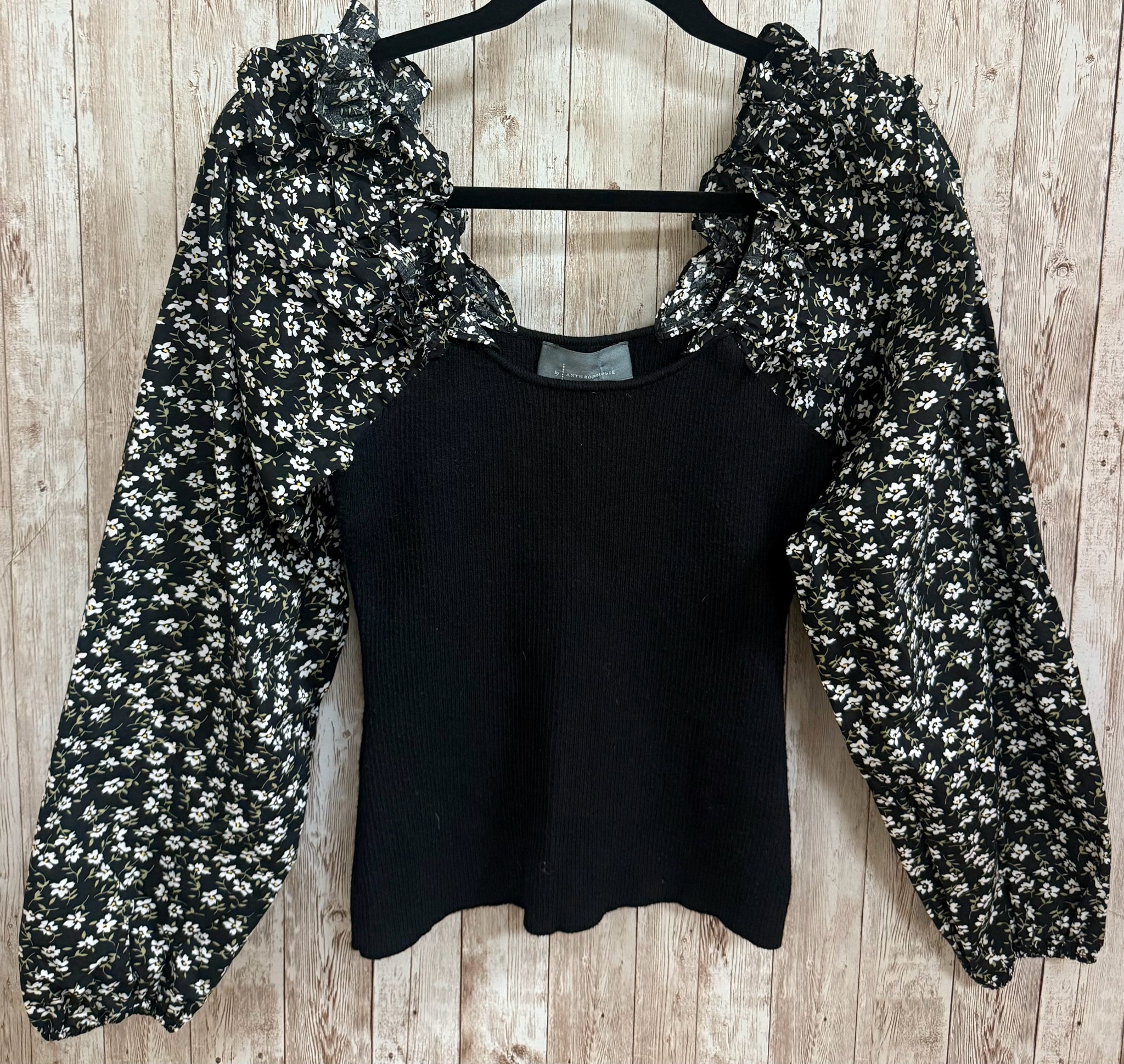 Size S ANTHROPOLOGIE Black Top
