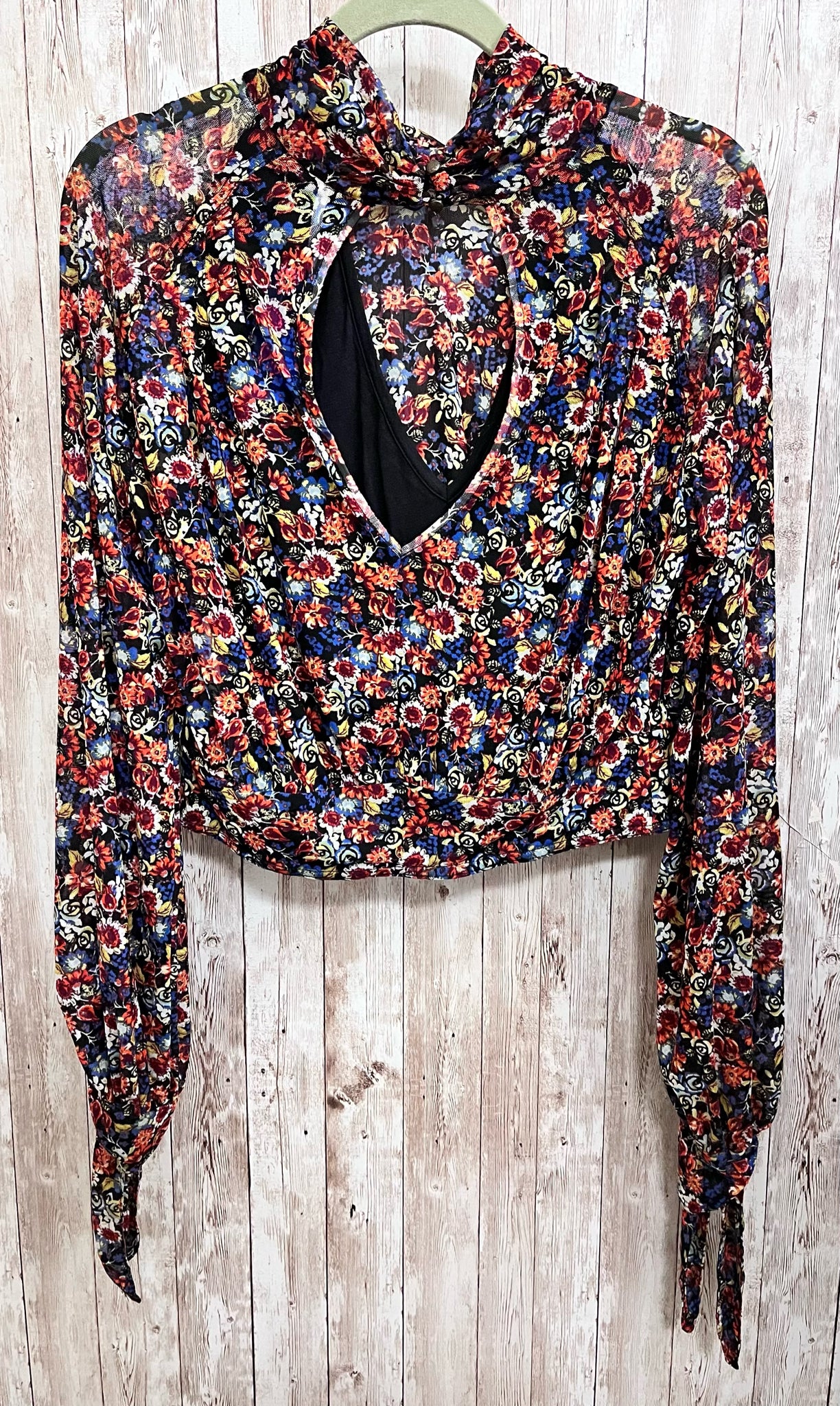 Size S FREE PEOPLE RED AND BLUE FLORAL Top