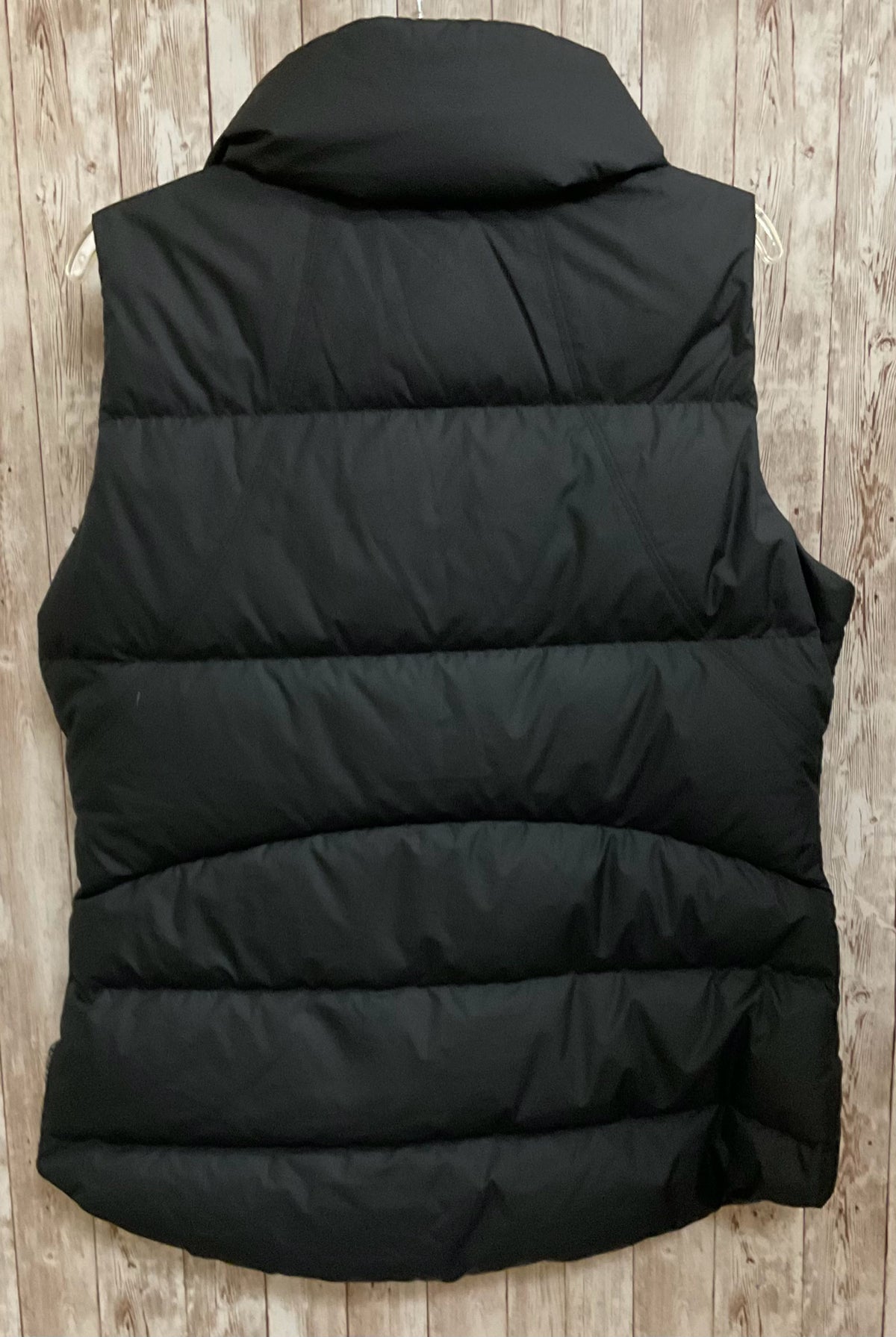 Size L ATHLETA Black Vest