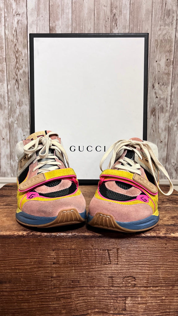 9.5 GUCCI YELLOW MULTI SHOES