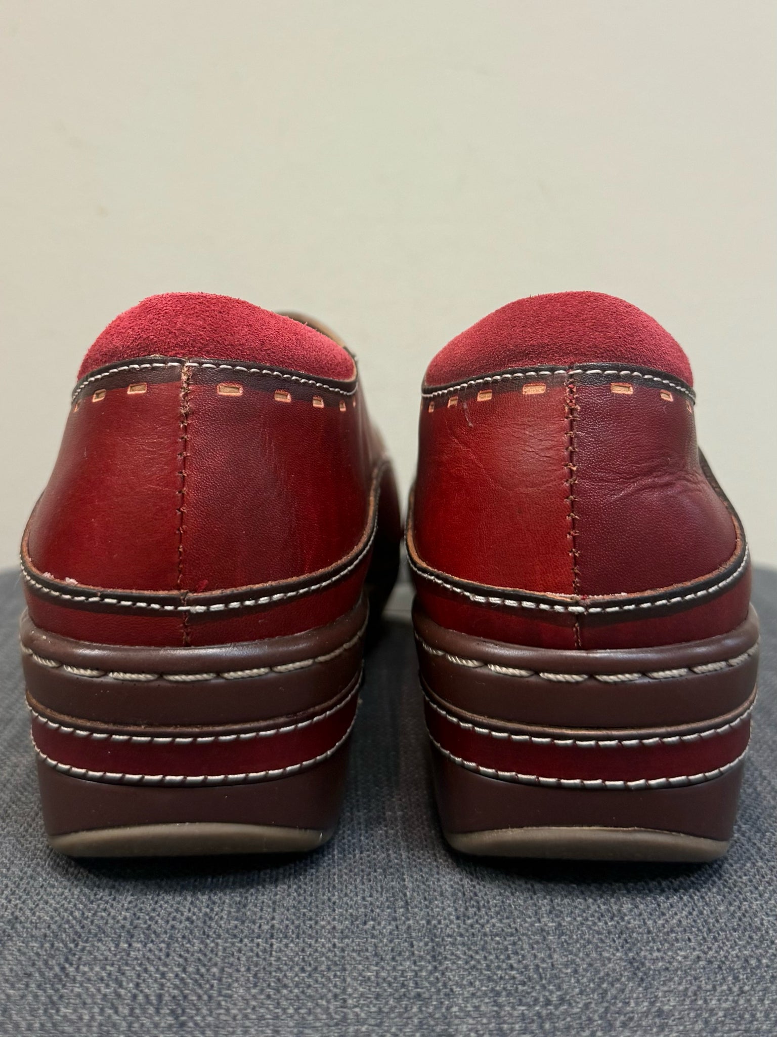 10 L'ARTISTE Red Print SHOES