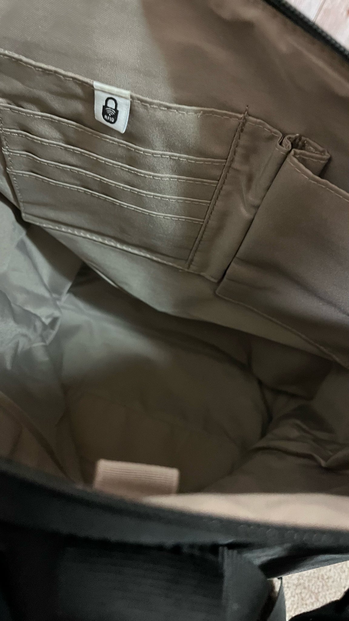 BAGGALLINI Purse