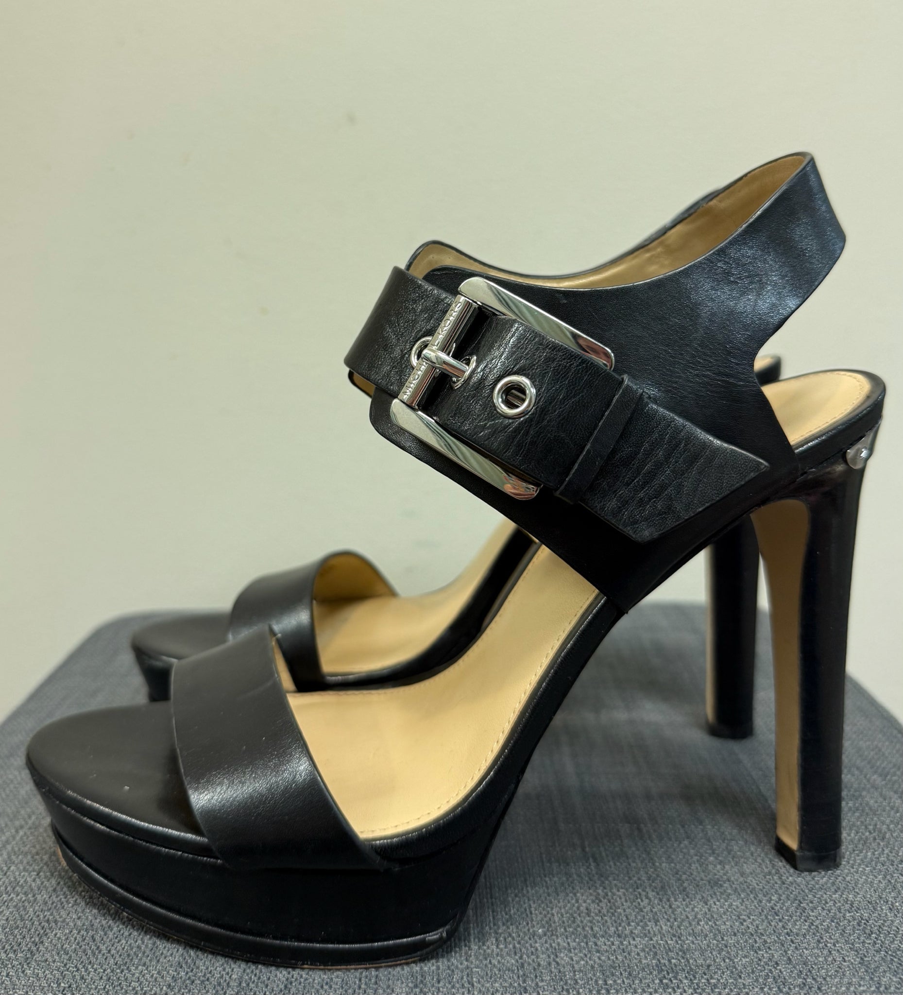 10 MICHAEL KORS Black SHOES
