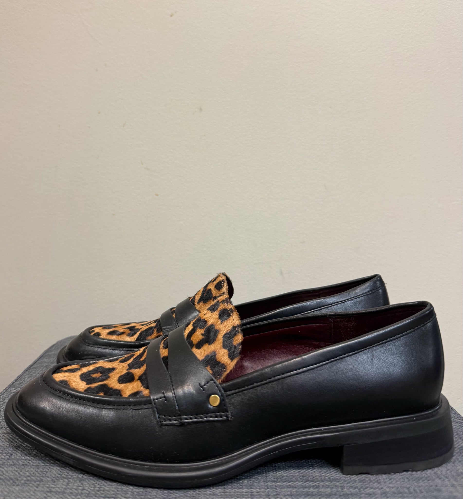 8 FRANCO SARTO BLACK LEOPARD SHOES