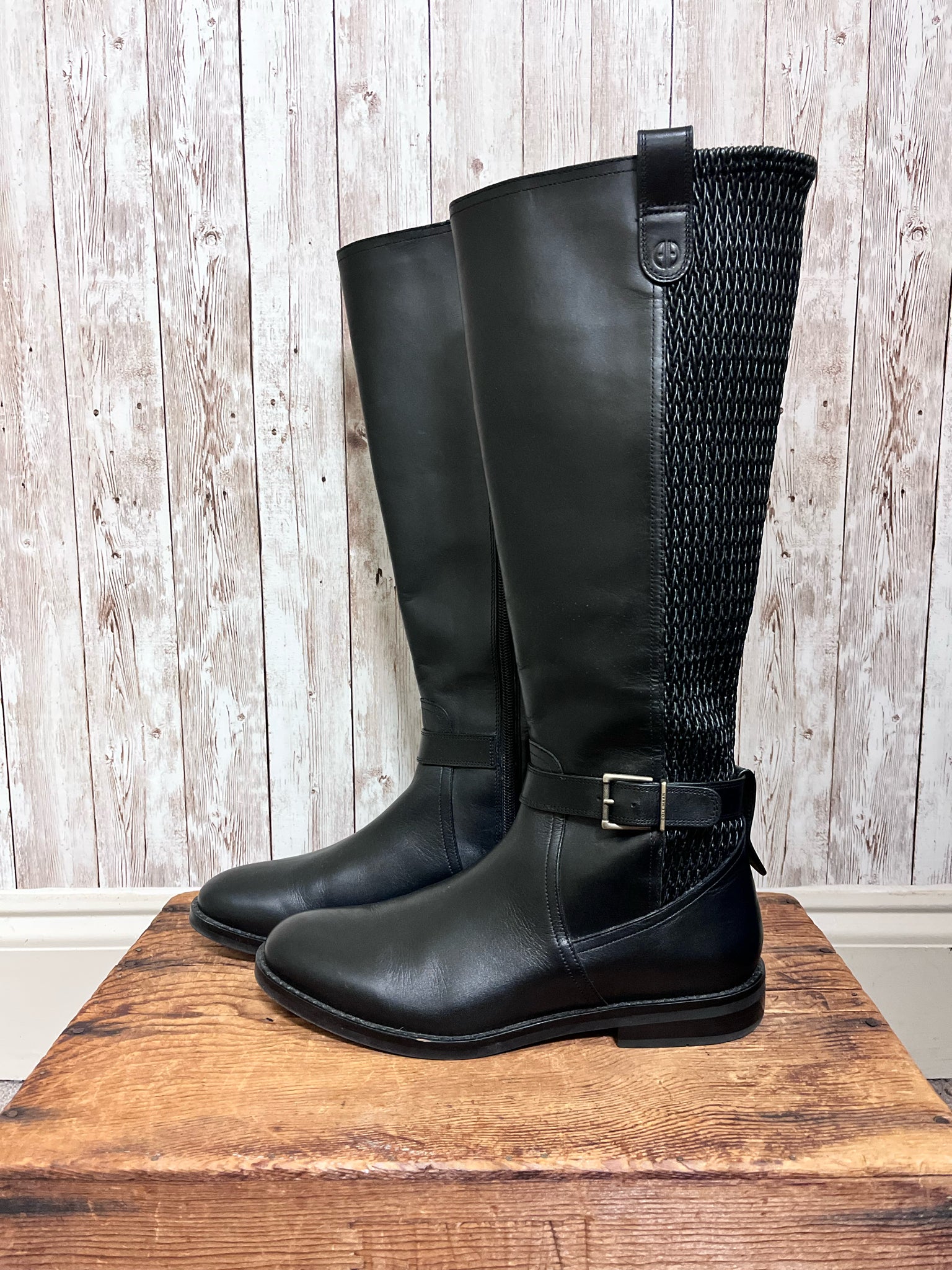 8 COLE HAAN Black Boots