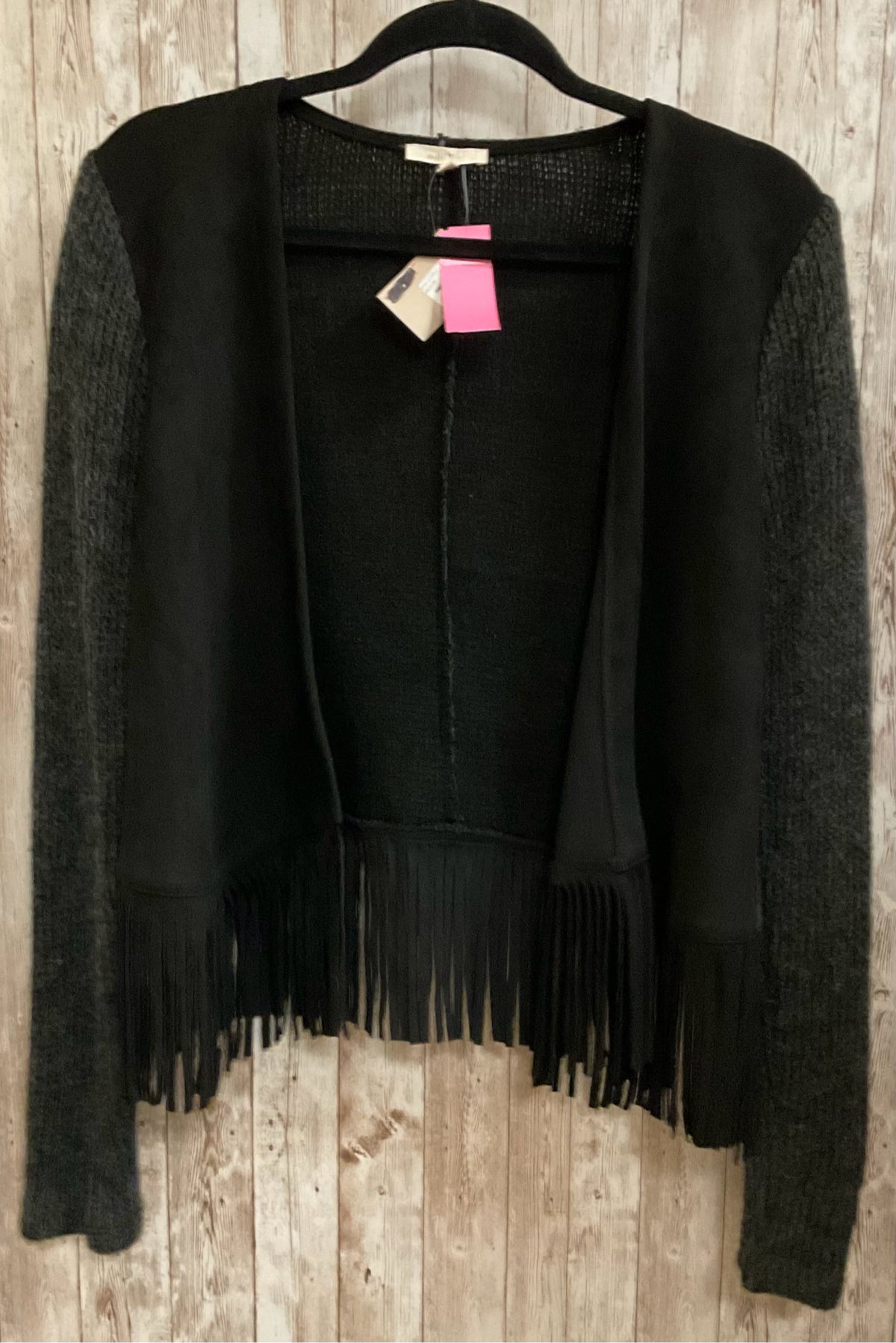 Size M MYSTREE Charcoal Cardigan