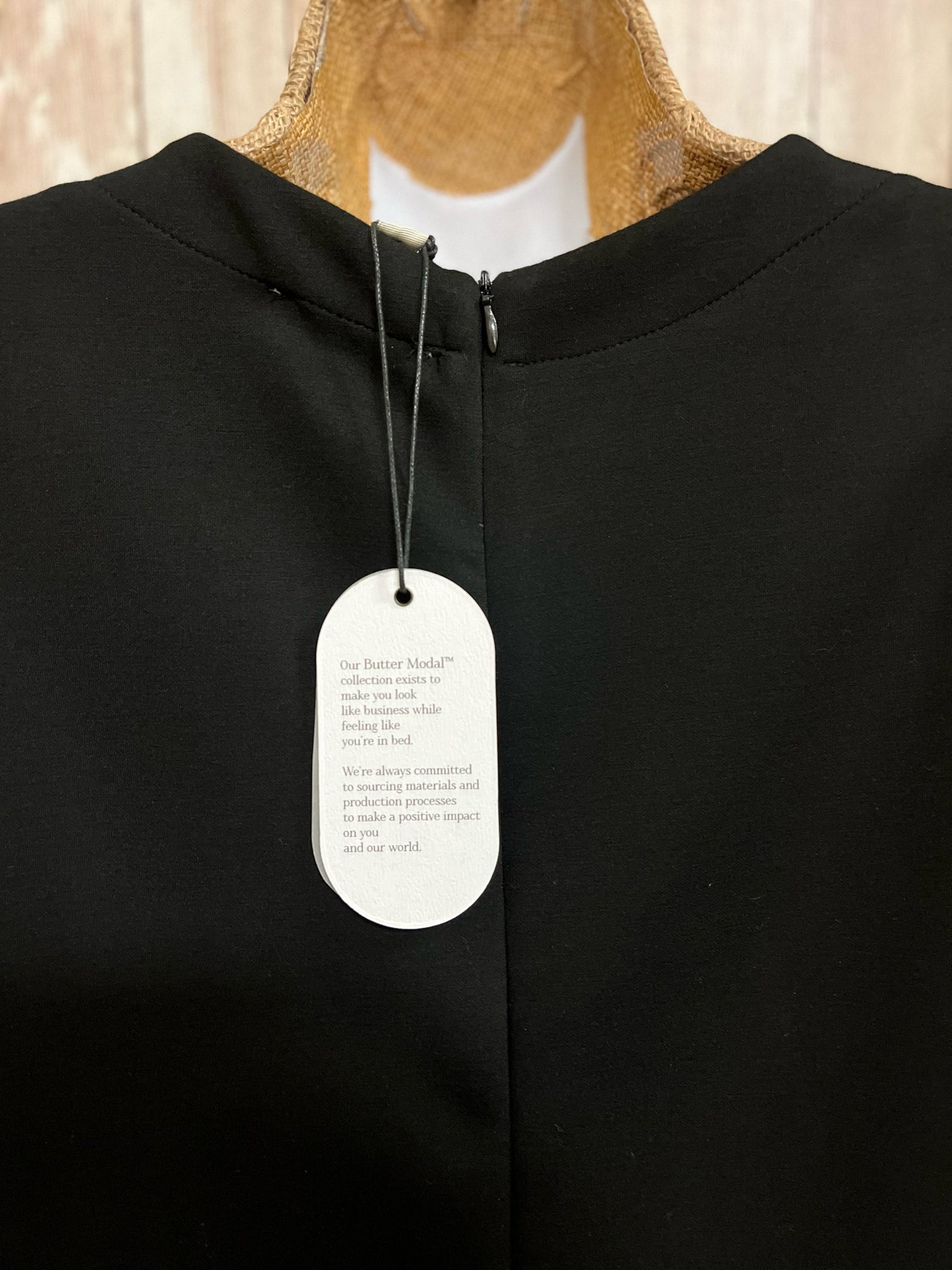 P CILL Size L Black and Cream Jumper