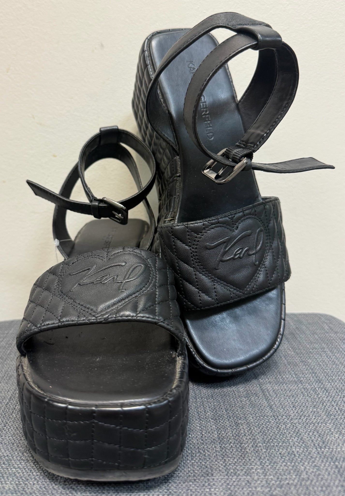 7.5 KARL LAGERFELD Black SHOES