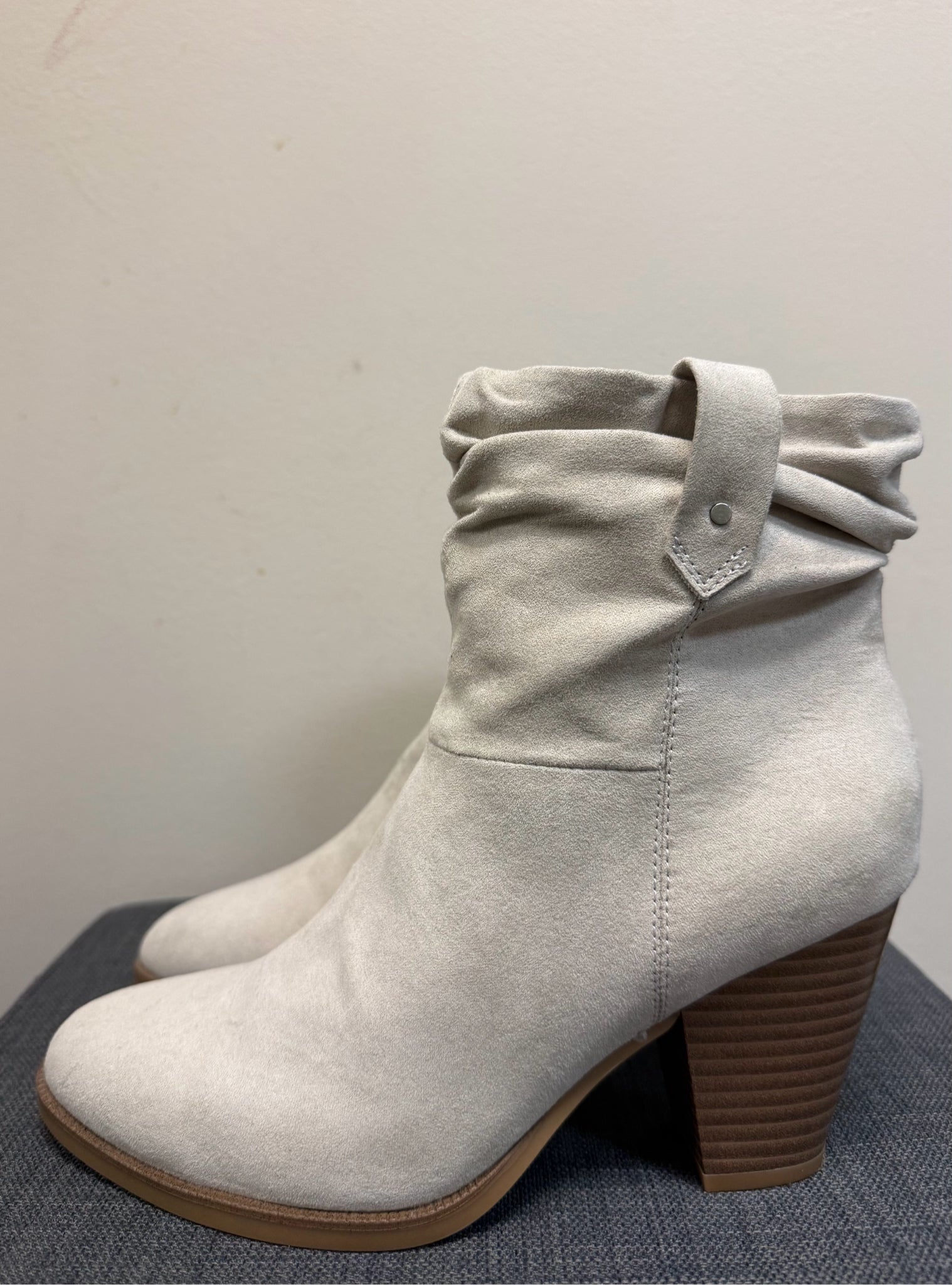7.5 DR SCHOLL'S Beige Boots