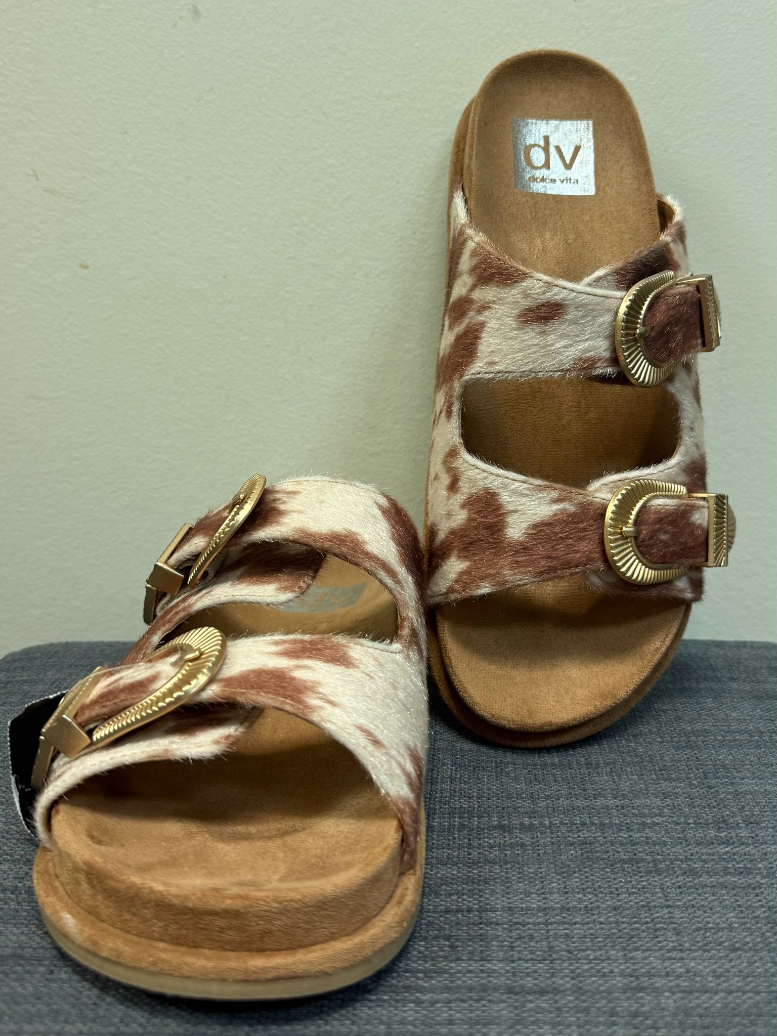 7 DOLCE VITA COW PRINT Sandals