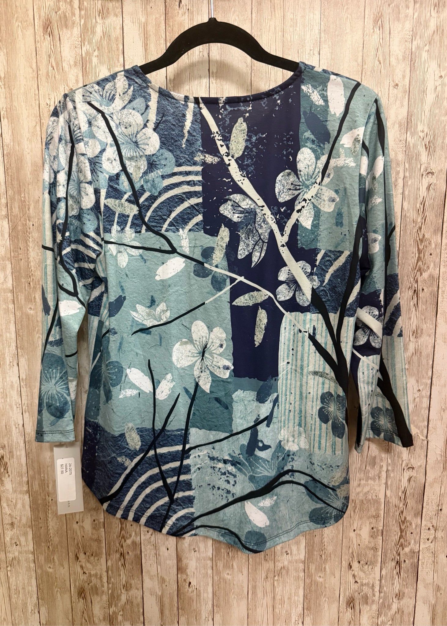 Size S JESS & JANE Blue Print Top