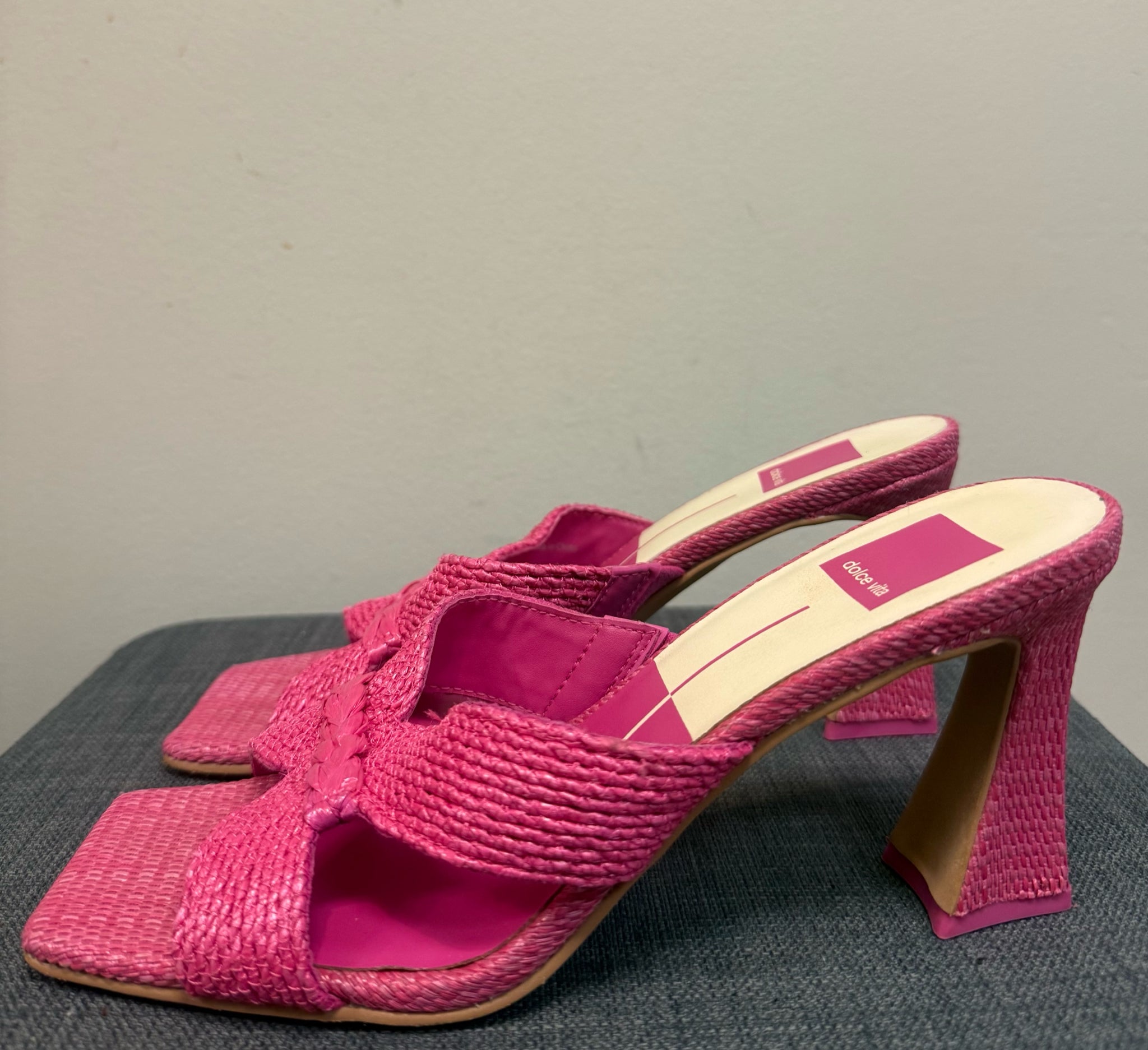 8 DOLCE VITA Pink Sandals