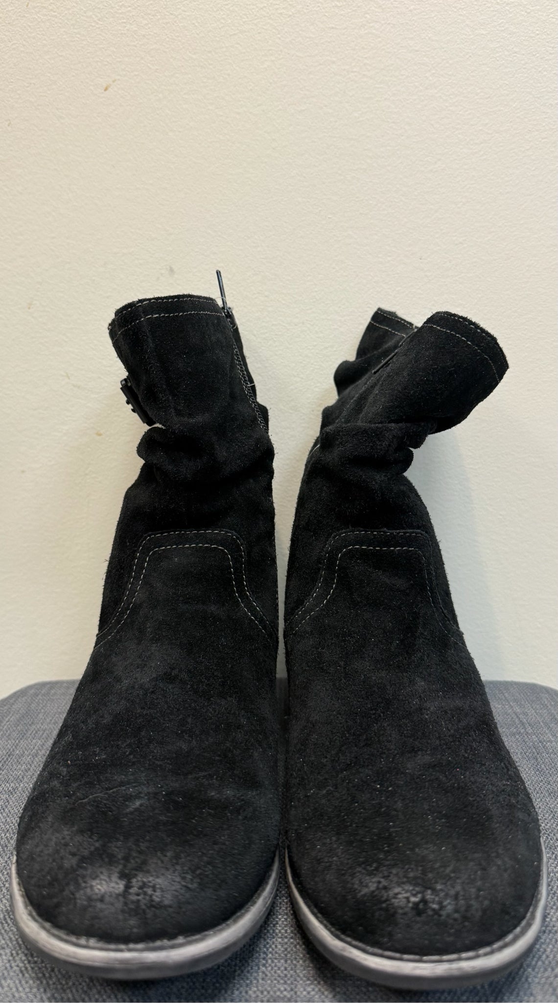 11 EARTH BLACK SUEDE Boots