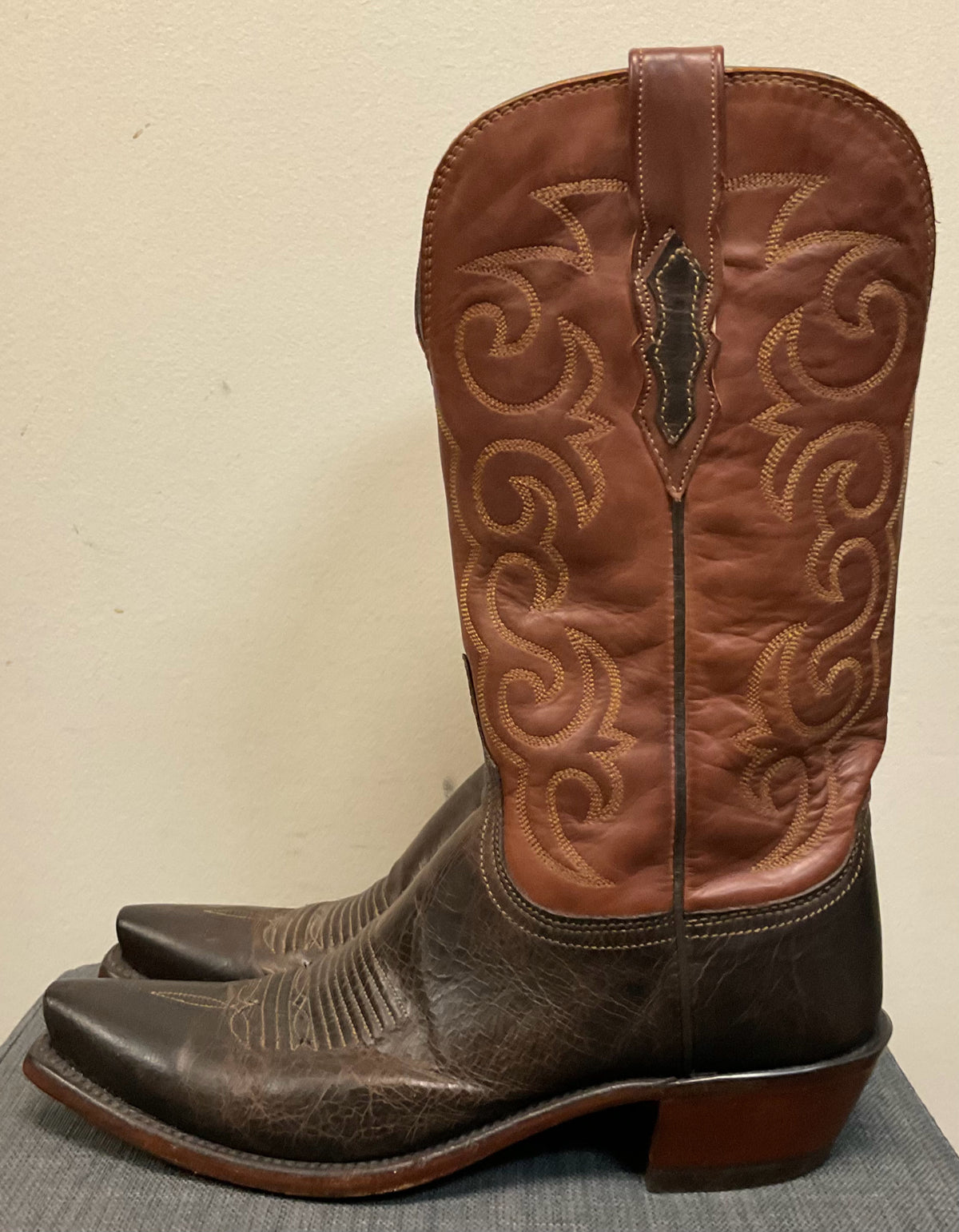 8 LUCCHESE Brown Boots