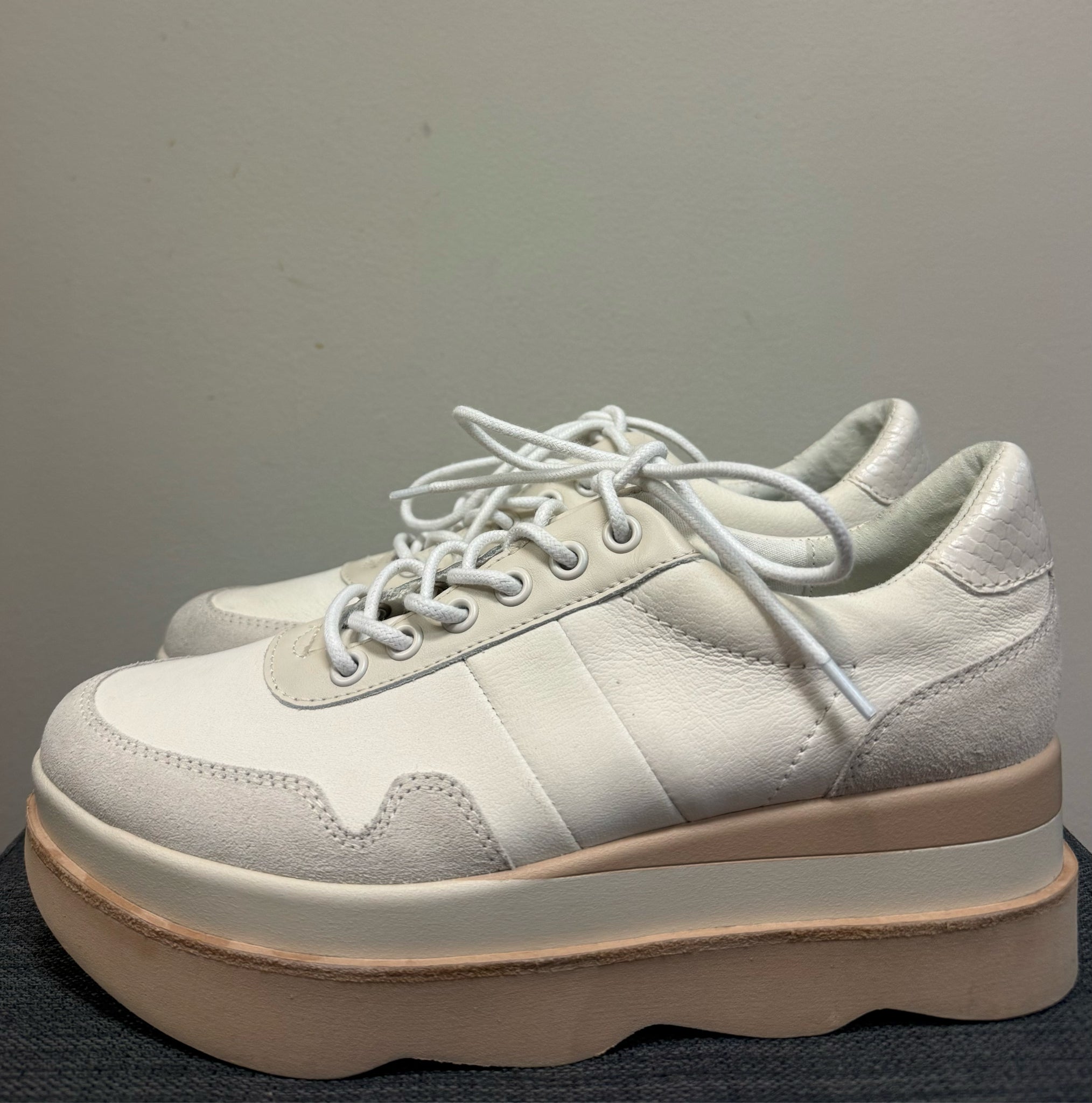 7.5 DOLCE VITA Cream Sneakers