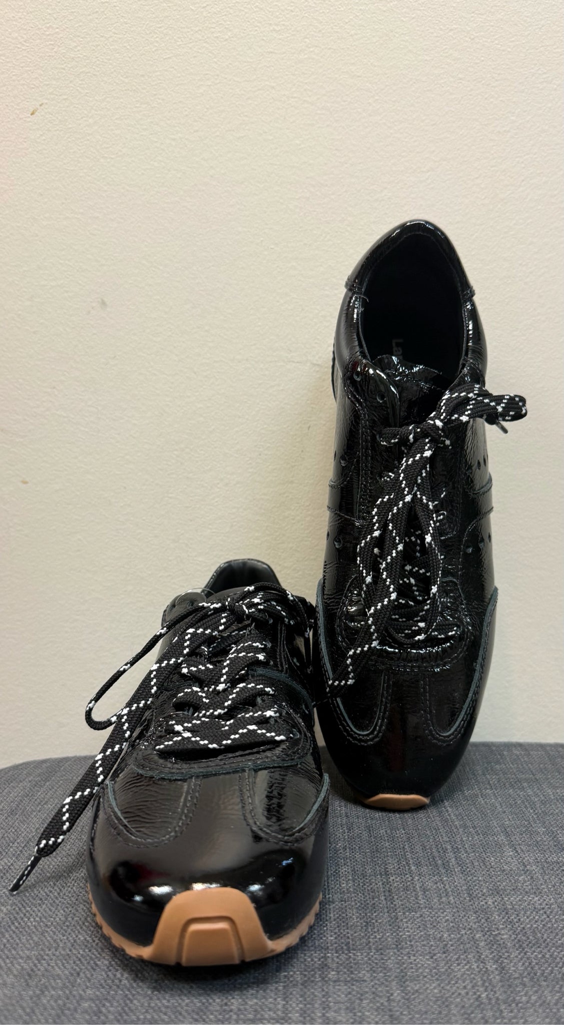 9 LARROUDE Black SHOES