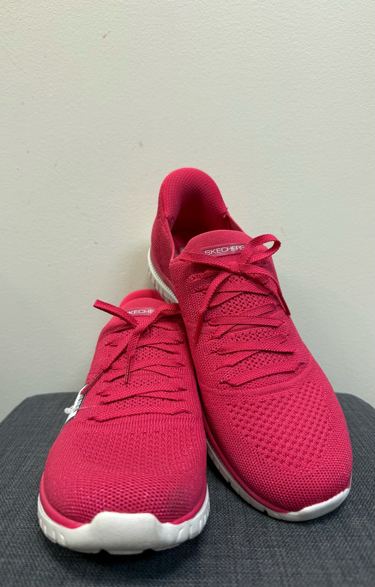 SKECHERS 10 Pink SHOES
