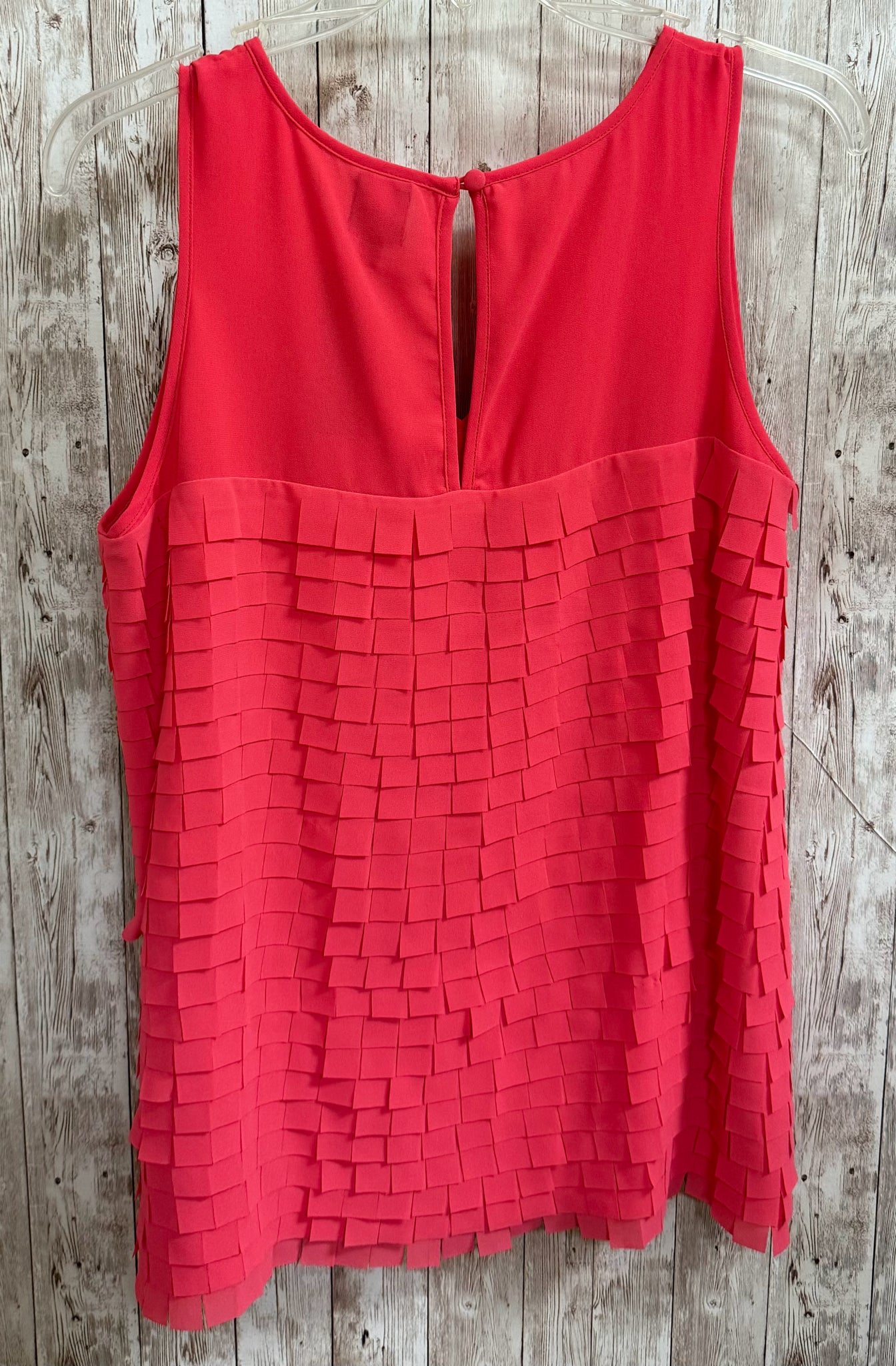 Size M SAKS FIFTH AVENUE Coral Top
