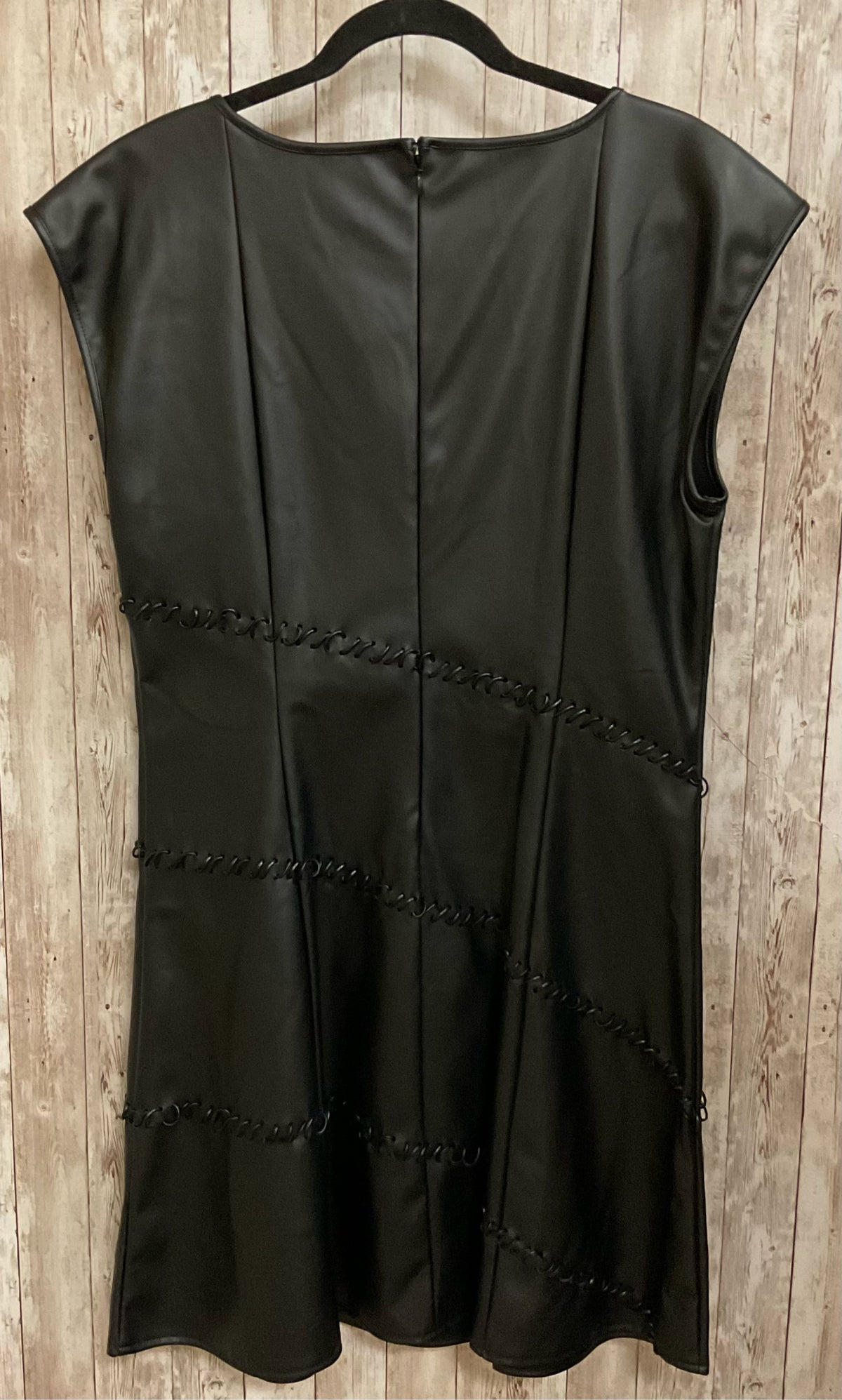 Size L VENUS Black Dress