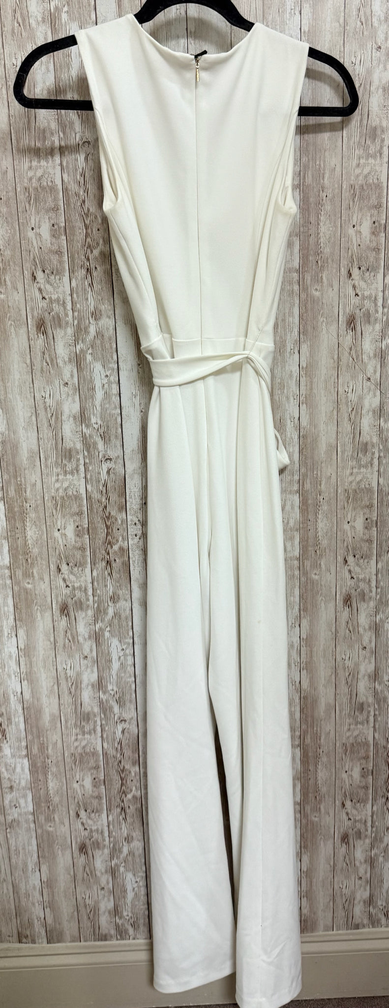 DKNY Size 4 Ivory Jumper