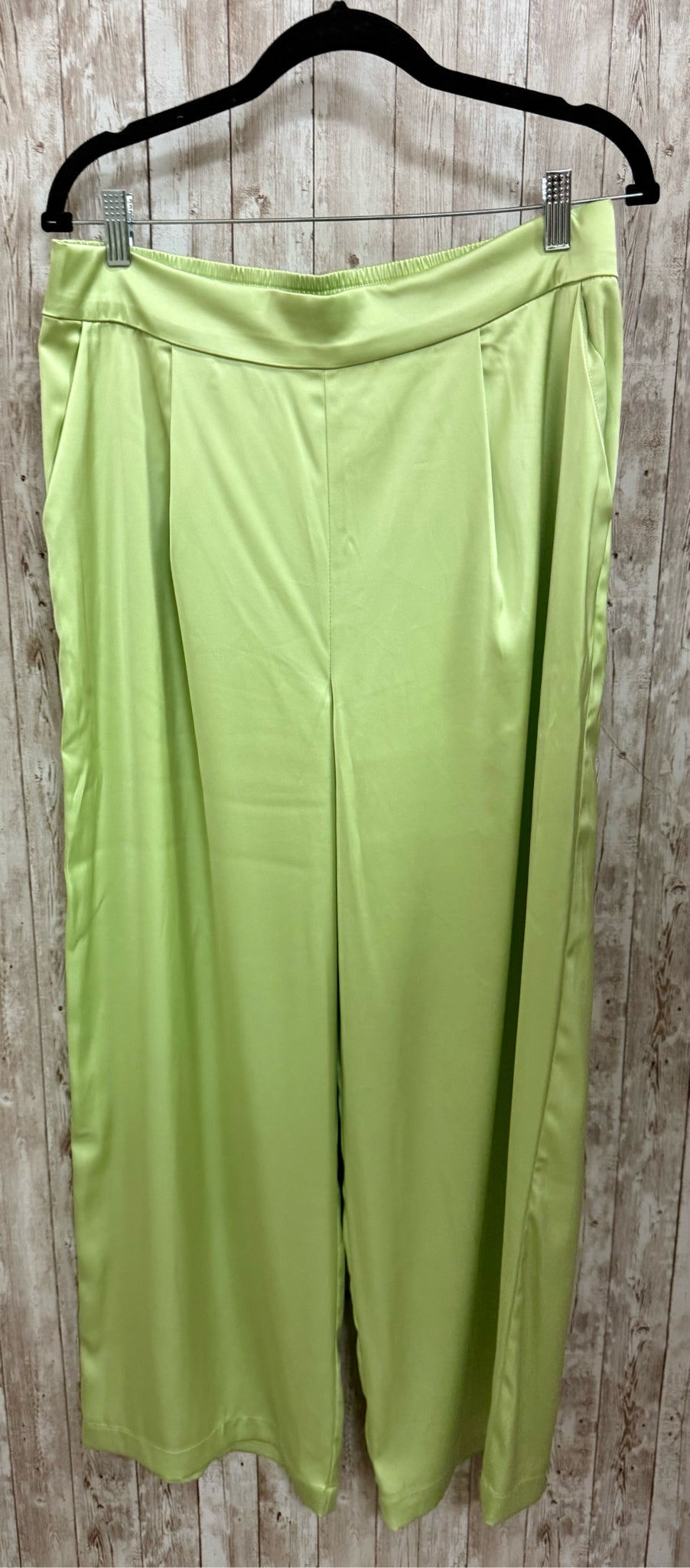 Size L HOUSE  OF HARLOW LIME 2 PC SET