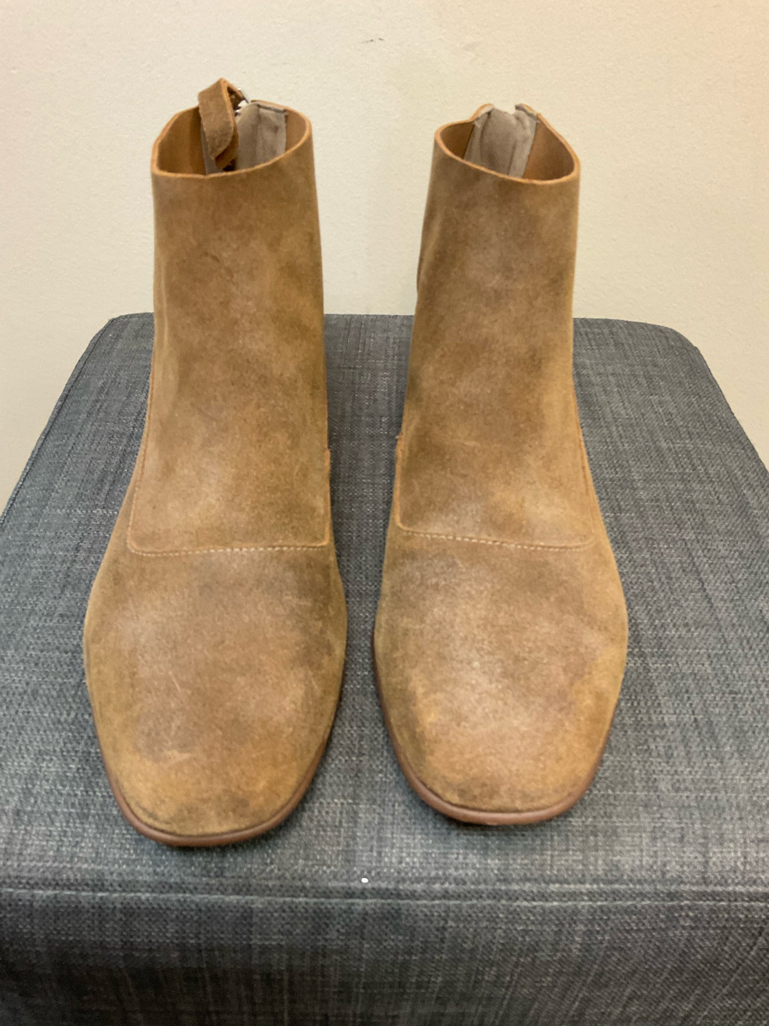 9 CLARKS Tan Boots