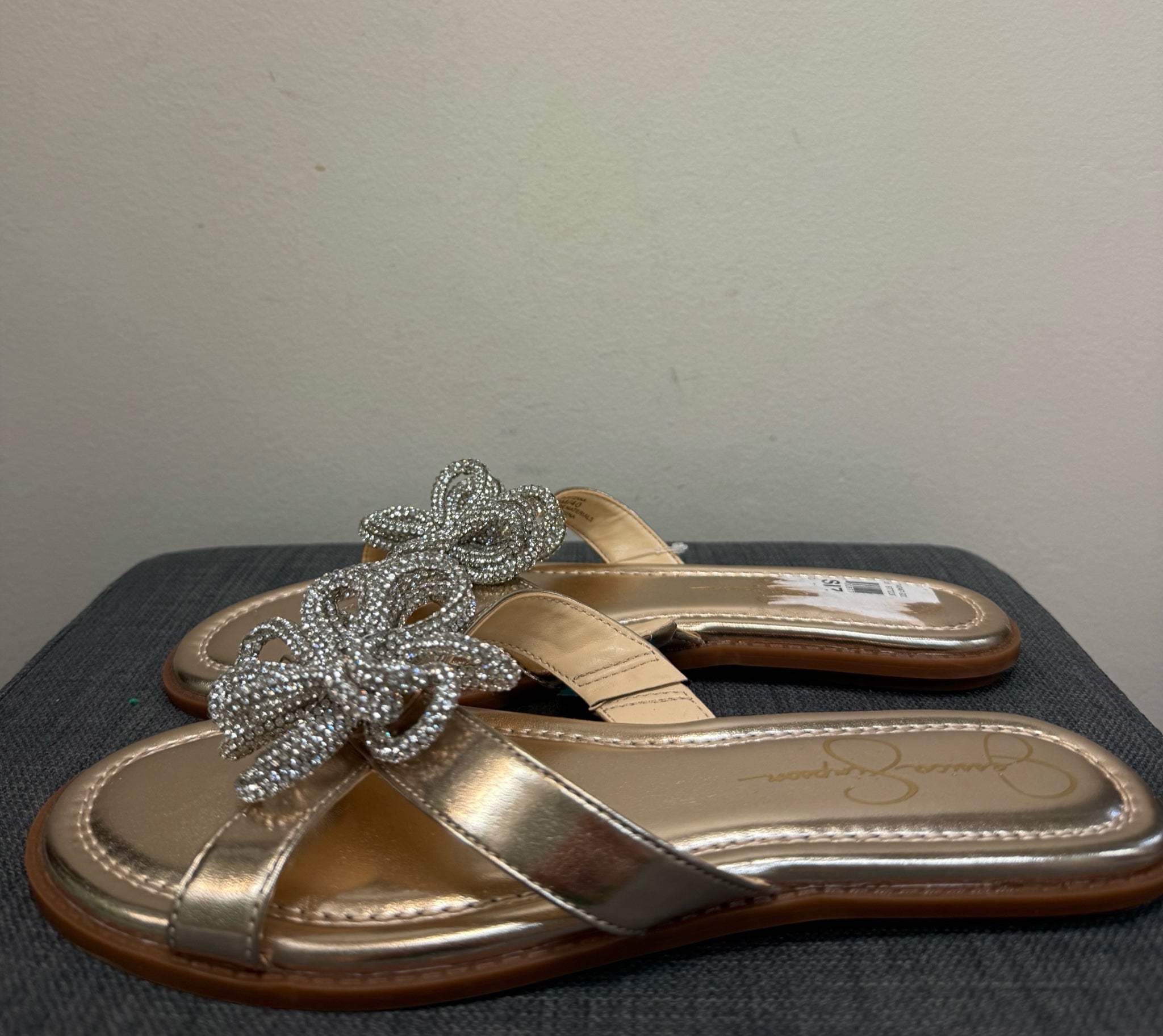 9 JESSICA SIMPSON Gold Sandals