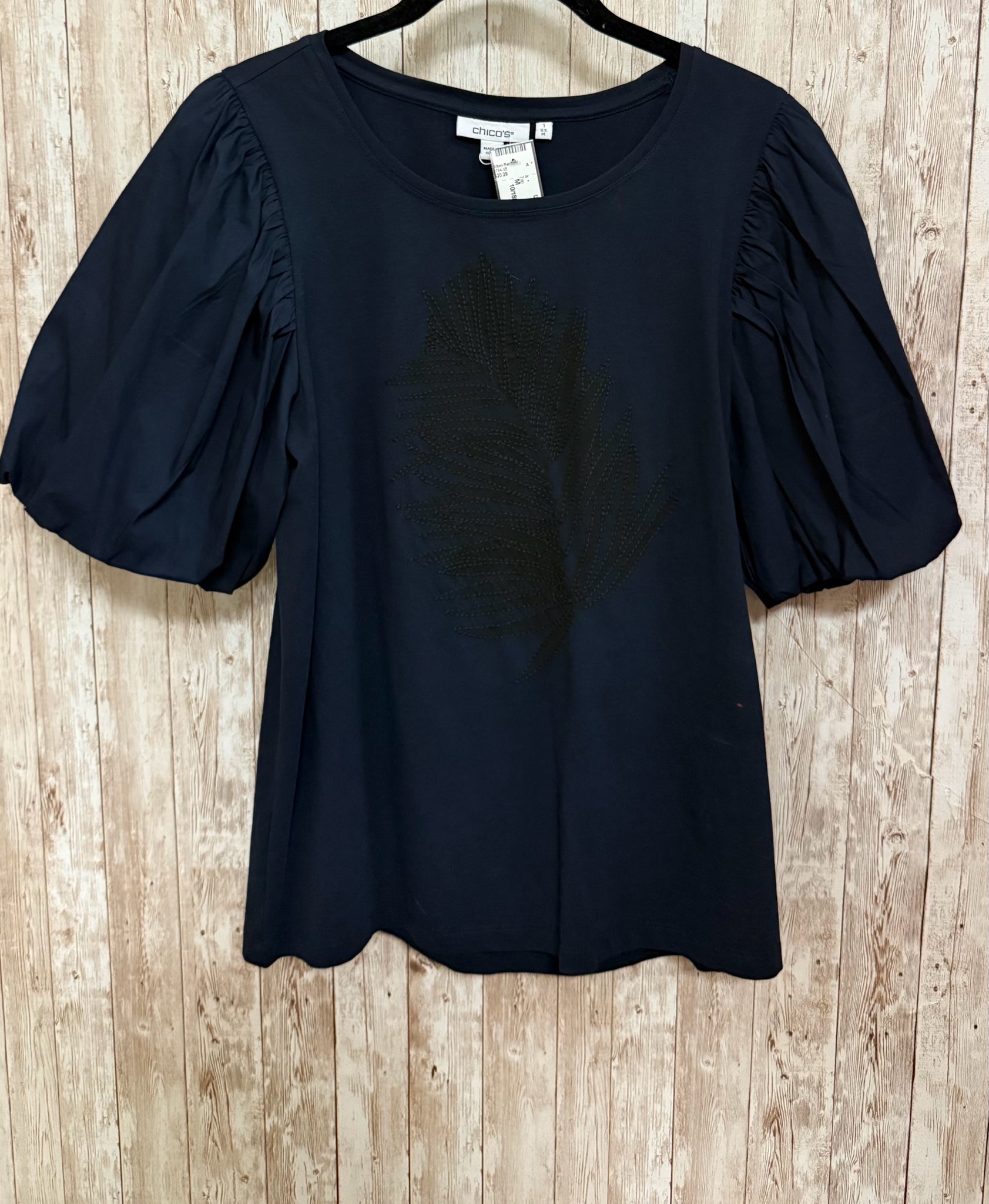 Size M CHICO'S Navy Top
