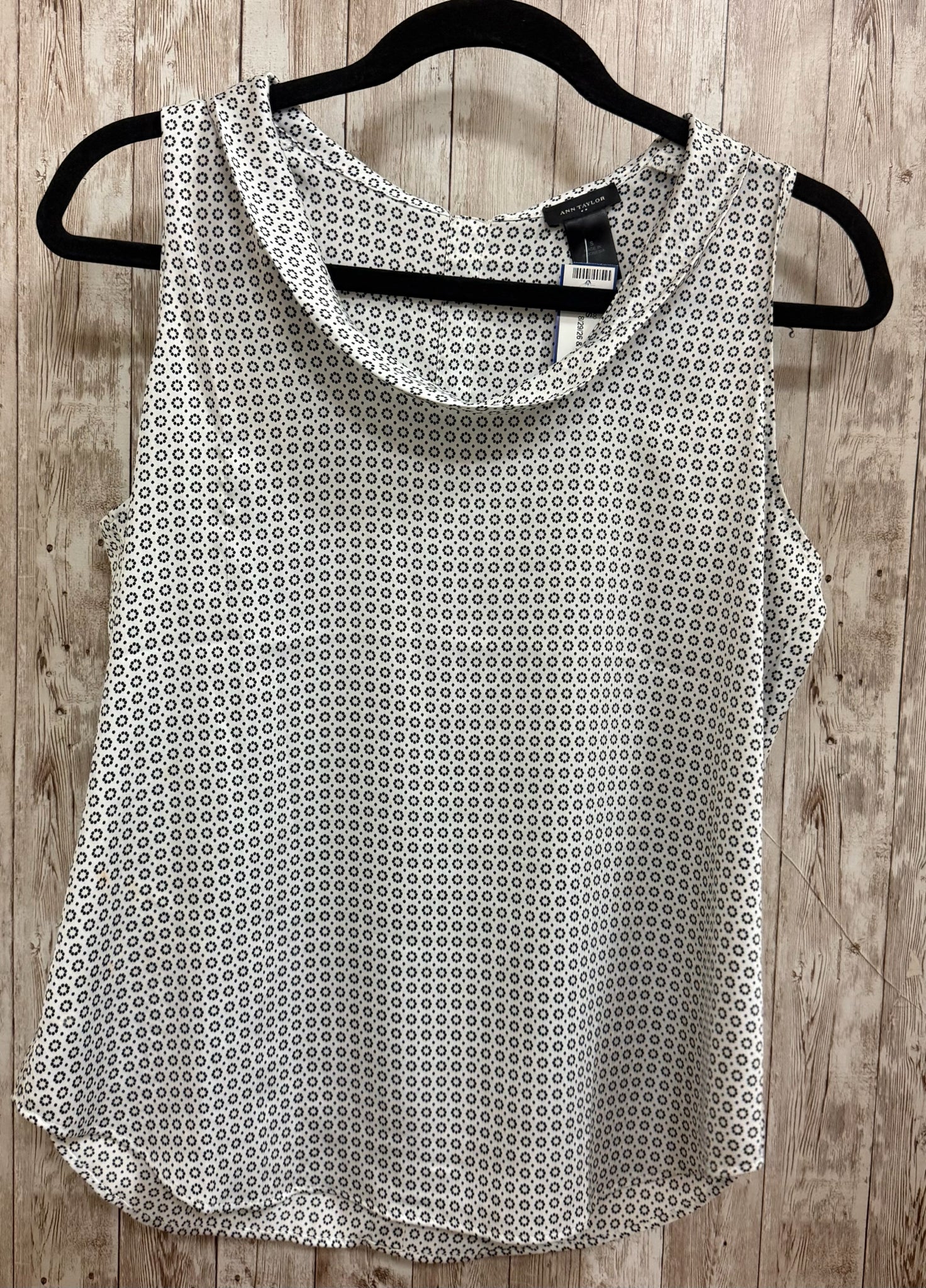 Size S ANN TAYLOR White Print Top