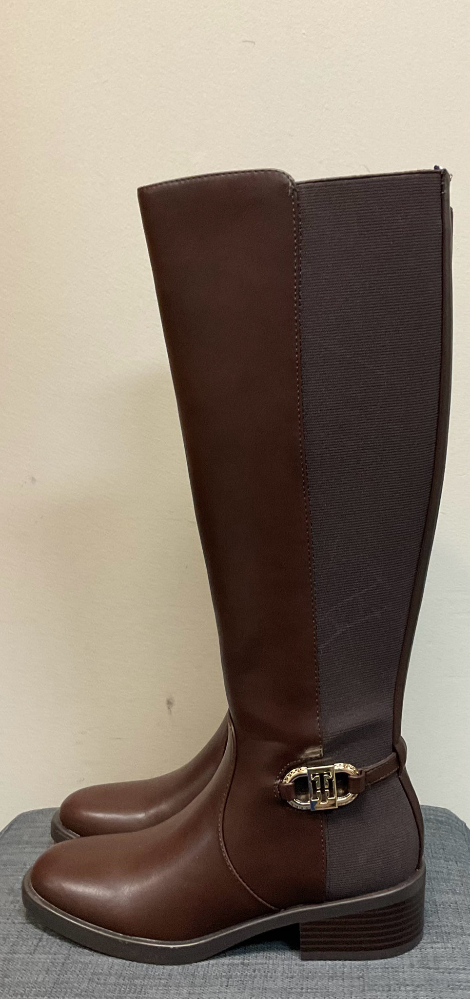 5.5 HILFIGER Brown Boots