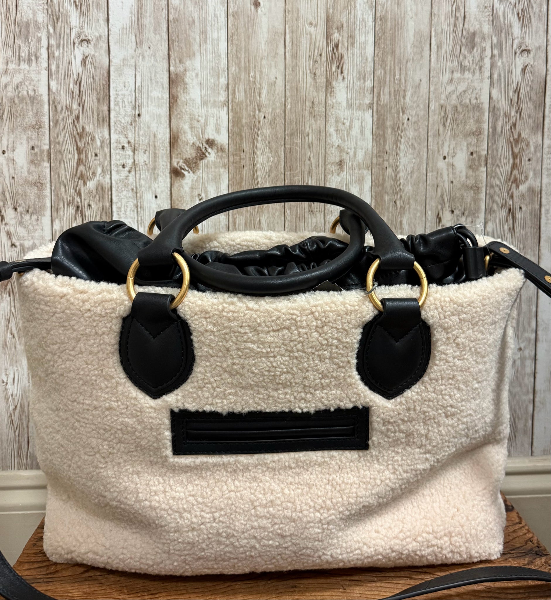 VINCE CAMUTO Purse