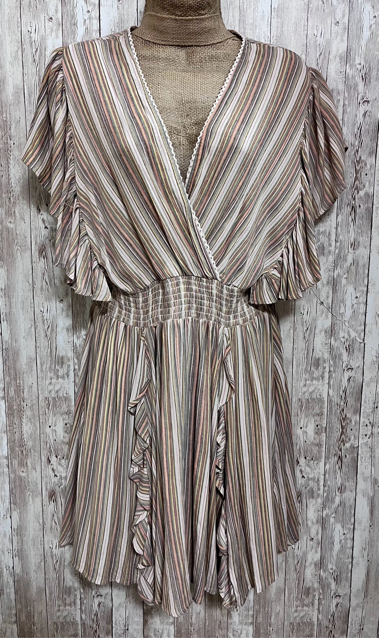 Size XL ANGIE BEIGE MULTI Dress